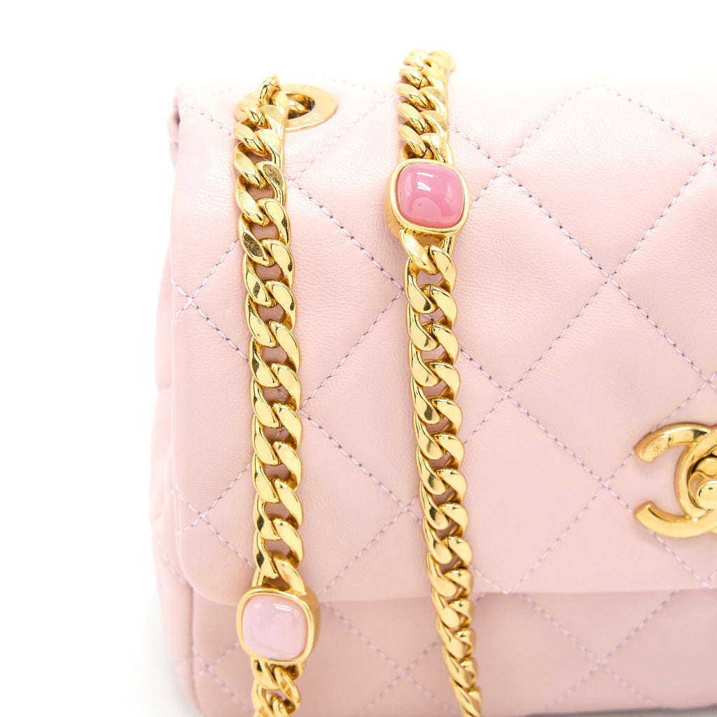 CHANEL 22B SMALL FLAP BAG WITH GEM CHAIN LAMBSKIN PINK GHW (MICROCHIP)