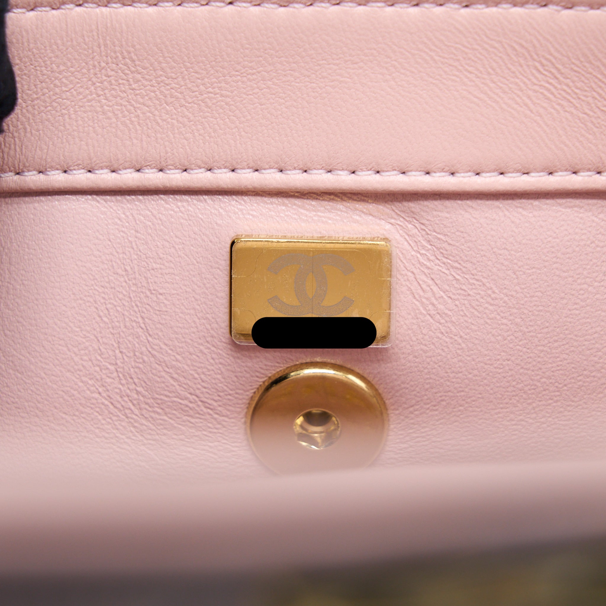 CHANEL 22B SMALL FLAP BAG WITH GEM CHAIN LAMBSKIN PINK GHW (MICROCHIP)