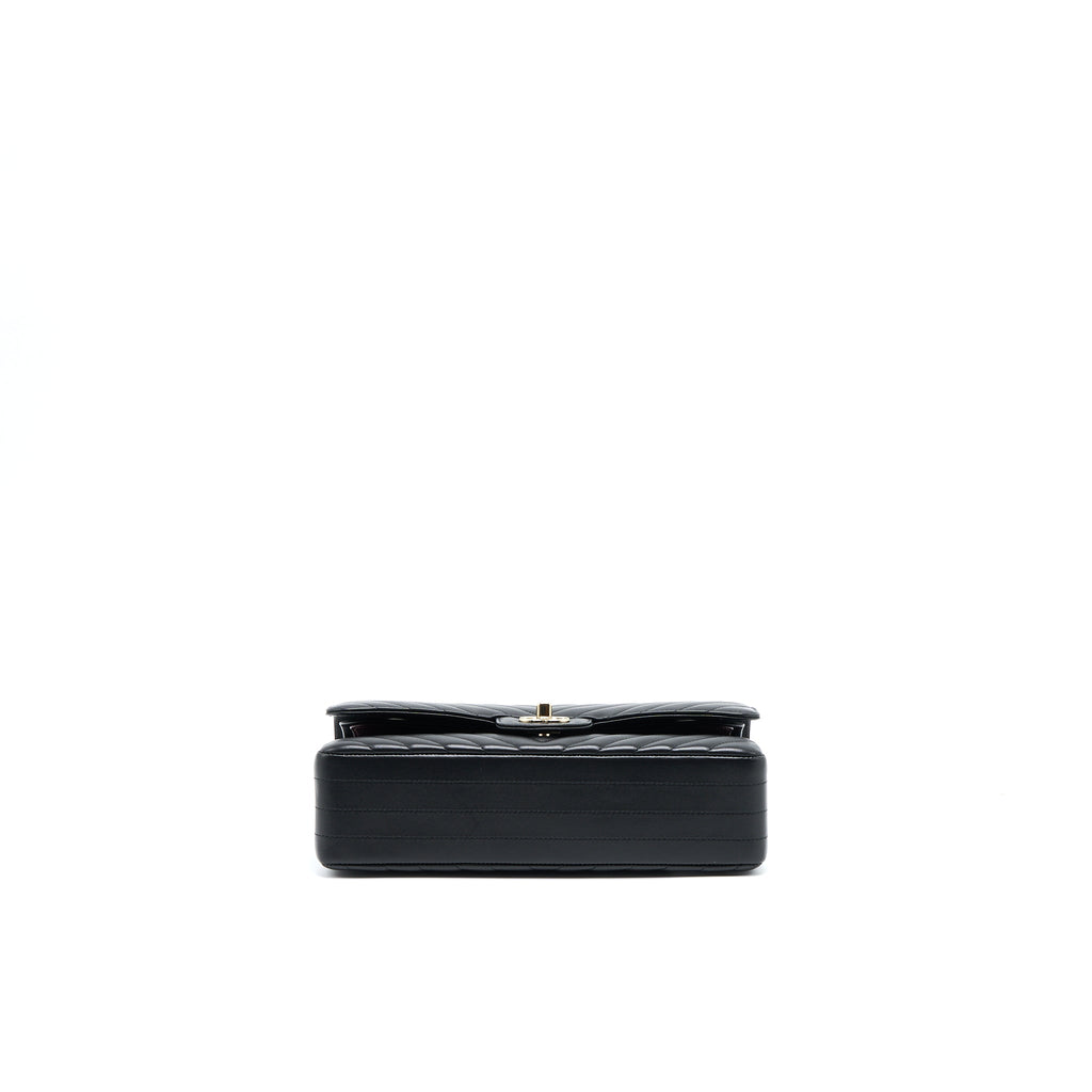 CHANEL MEDIUM CHEVRON CLASSIC DOUBLE FLAP LAMBSKIN BLACK LGHW
