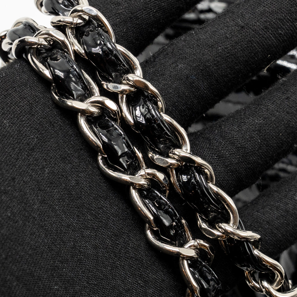 CHANEL CHEVRON JUMBO SINGLE FLAP BAG PATENT BLACK SHW