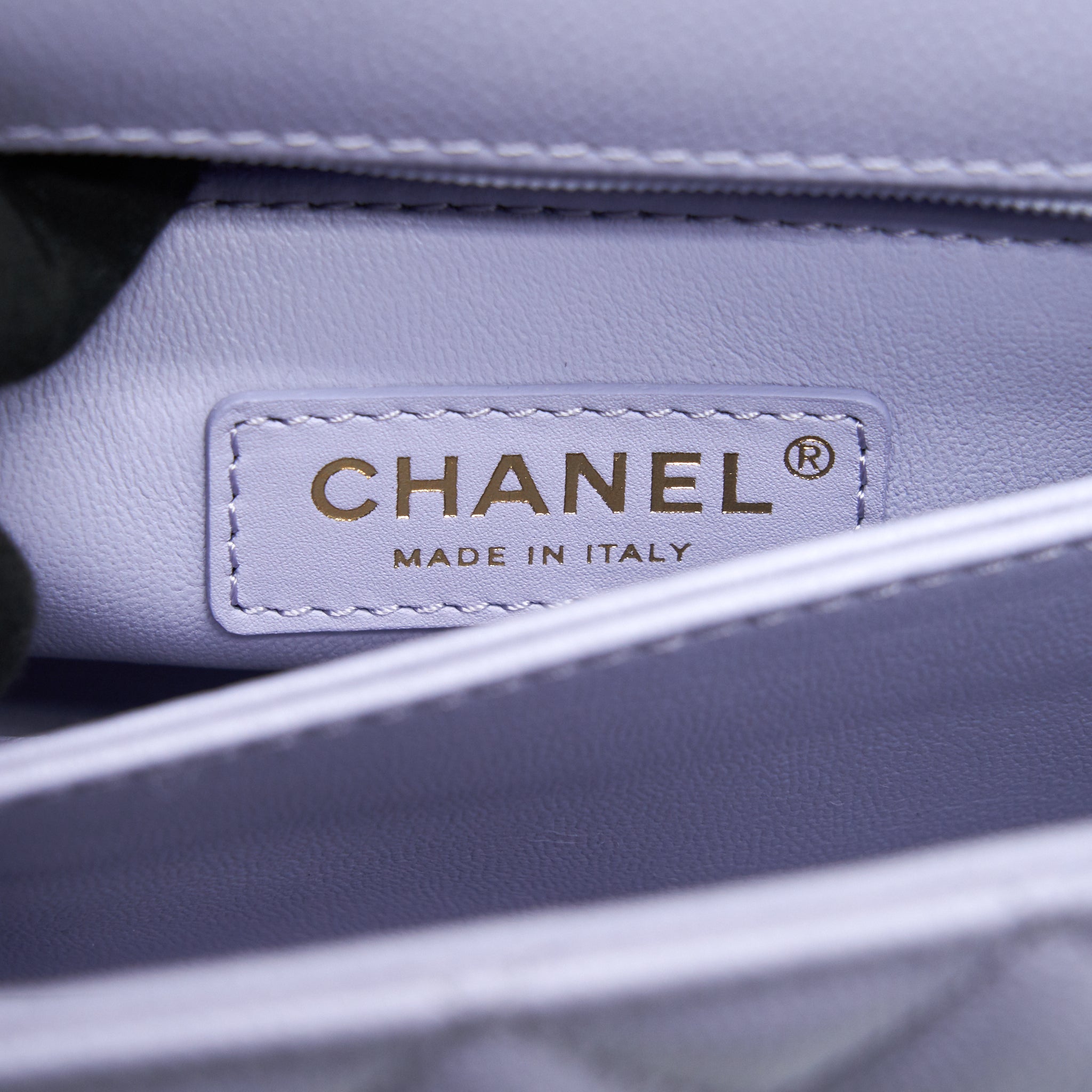CHANEL 21K COCO HANDLE CAVIAR LILAC/ LIGHT PURPLE LGHW