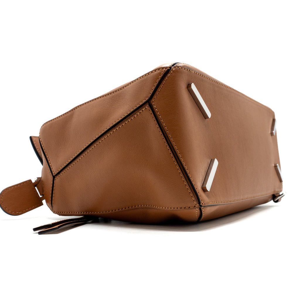 LOEWE PUZZLE BAG IN CLASSIC CALFSKIN TAN SHW
