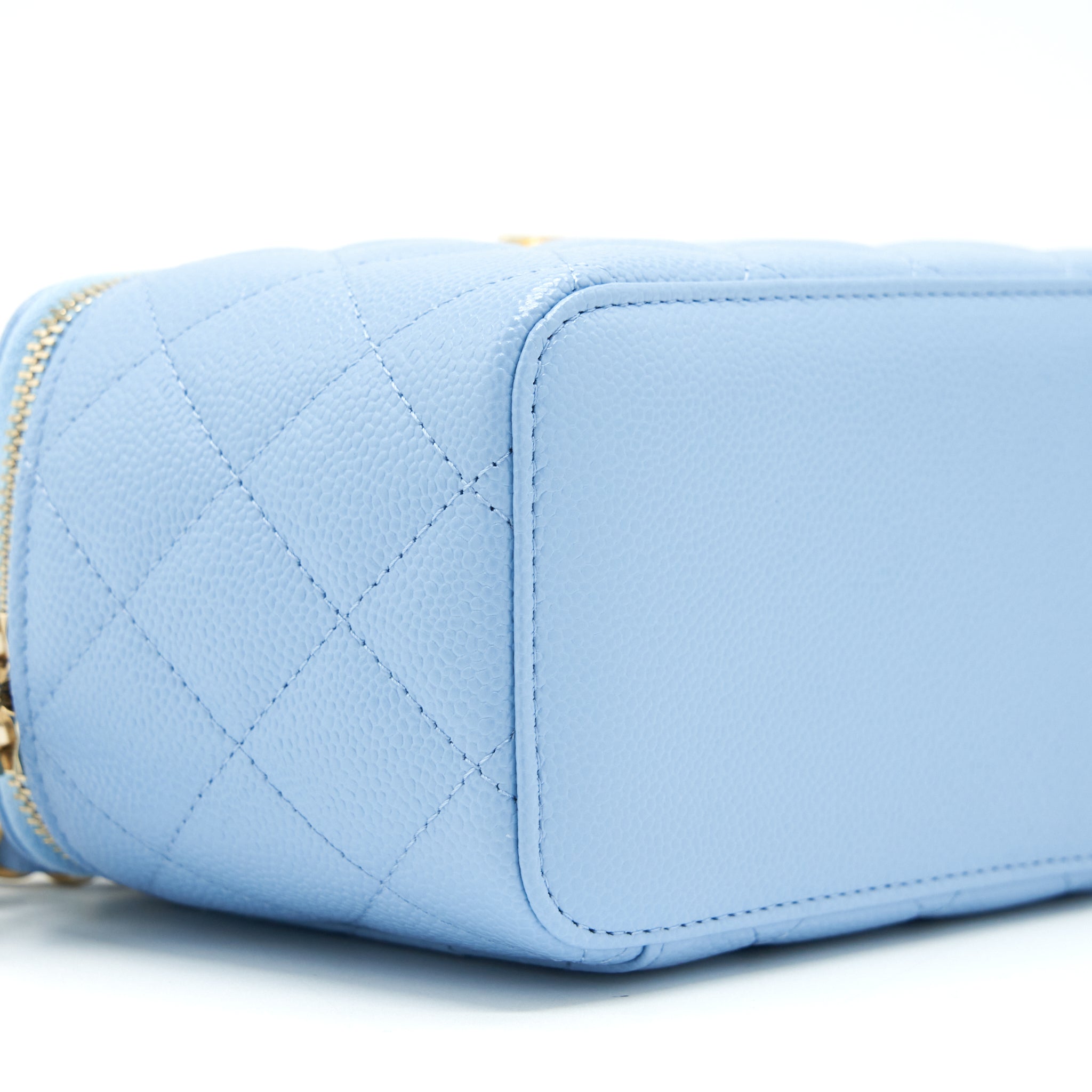 CHANEL 22S LETTER LOGO TOP HANDLE LONG VANITY WITH CHAIN CAVIAR LIGHT BLUE GHW