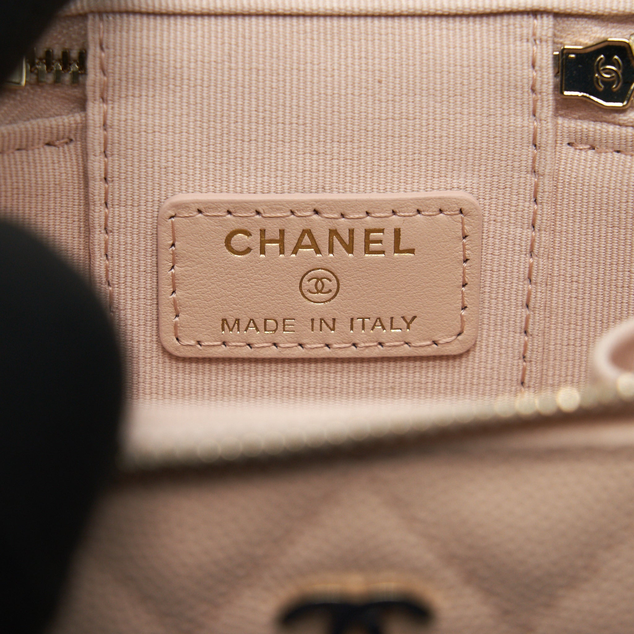 CHANEL MINI VANITY LIGHT BEIGE CAVIAR GHW