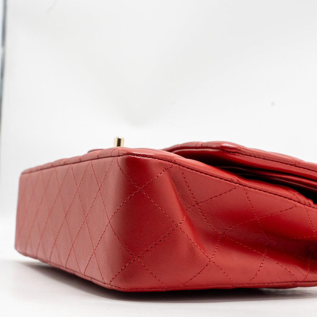 CHANEL MEDIUM CLASSIC DOUBLE FLAP BAG LAMBSKIN RED LGHW