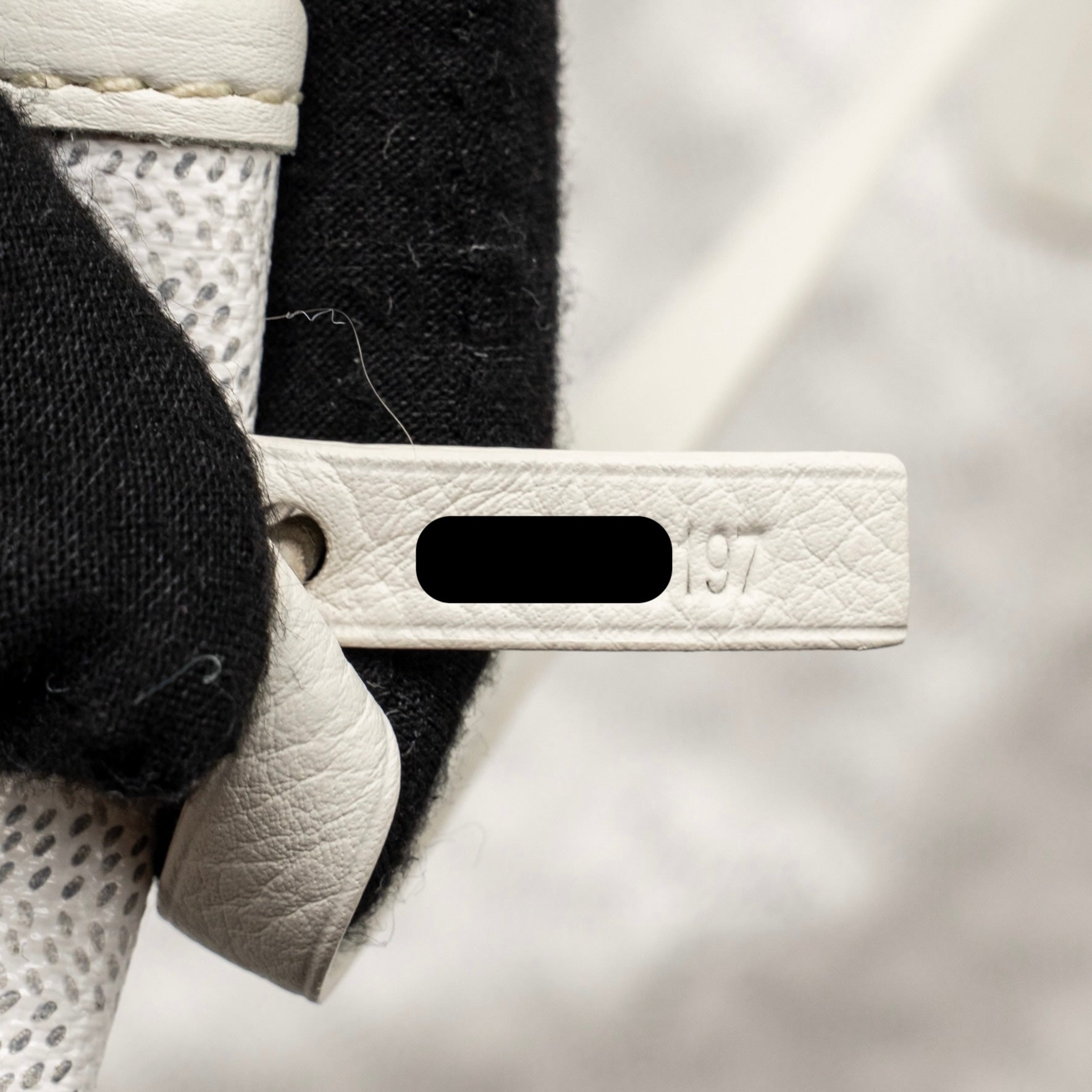 GOYARD SAINT LOUIS GM TOTE BAG GOYARDINE CANVAS / LEATHER WHITE
