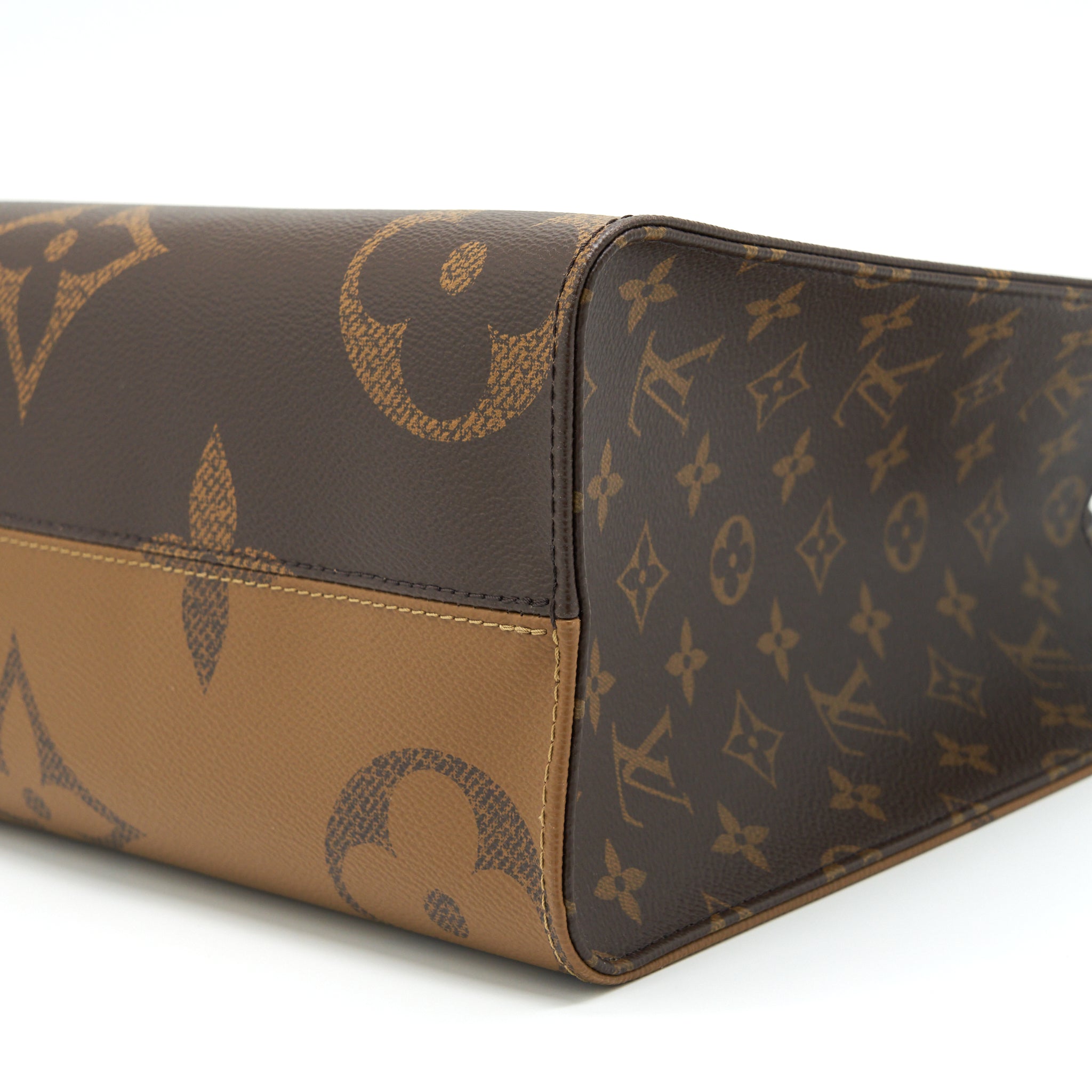 LOUIS VUITTON ON THE GO MM MONOGRAM REVERSE CANVAS GHW
