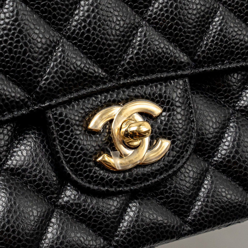 CHANEL MEDIUM CLASSIC DOUBLE FLAP BAG CAVIAR BLACK GHW