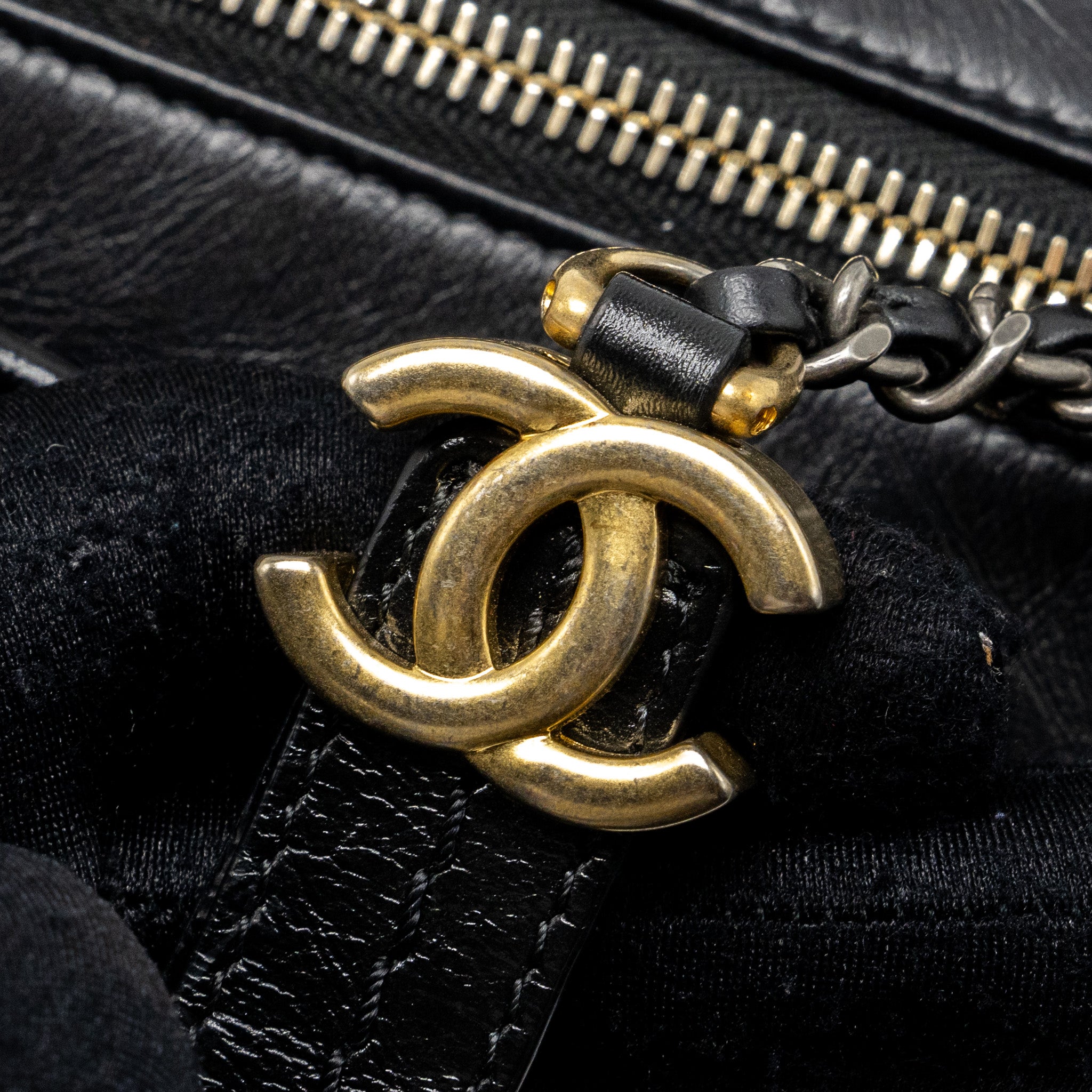 CHANEL LARGE GABRIELLE HOBO BAG AGED CALFSKIN BLACK MULTICOLOUR HARDWARE