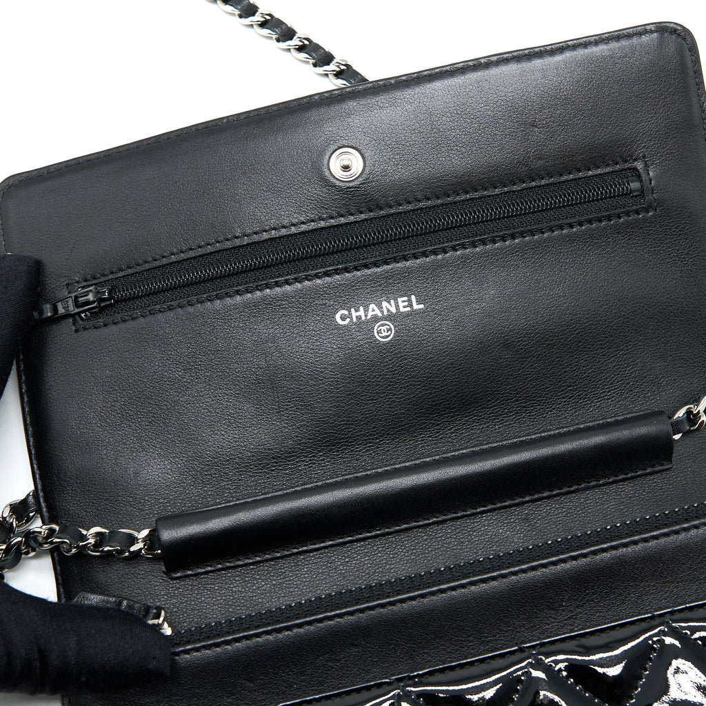 CHANEL CLASSIC WALLET ON CHAIN PATENT BLACK SHW