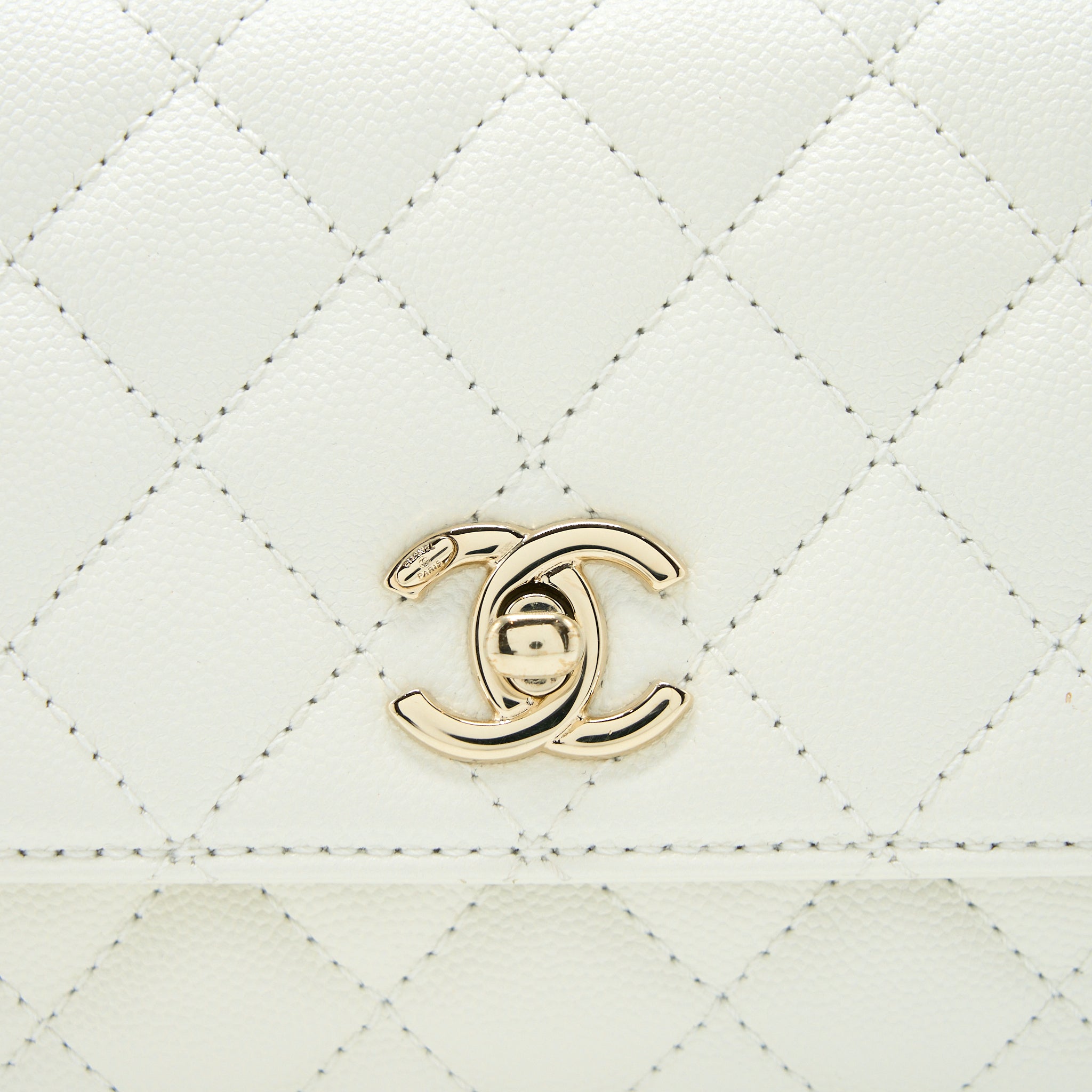 CHANEL SMALL COCO HANDLE CAVIAR WHITE LGHW (MICROCHIP)