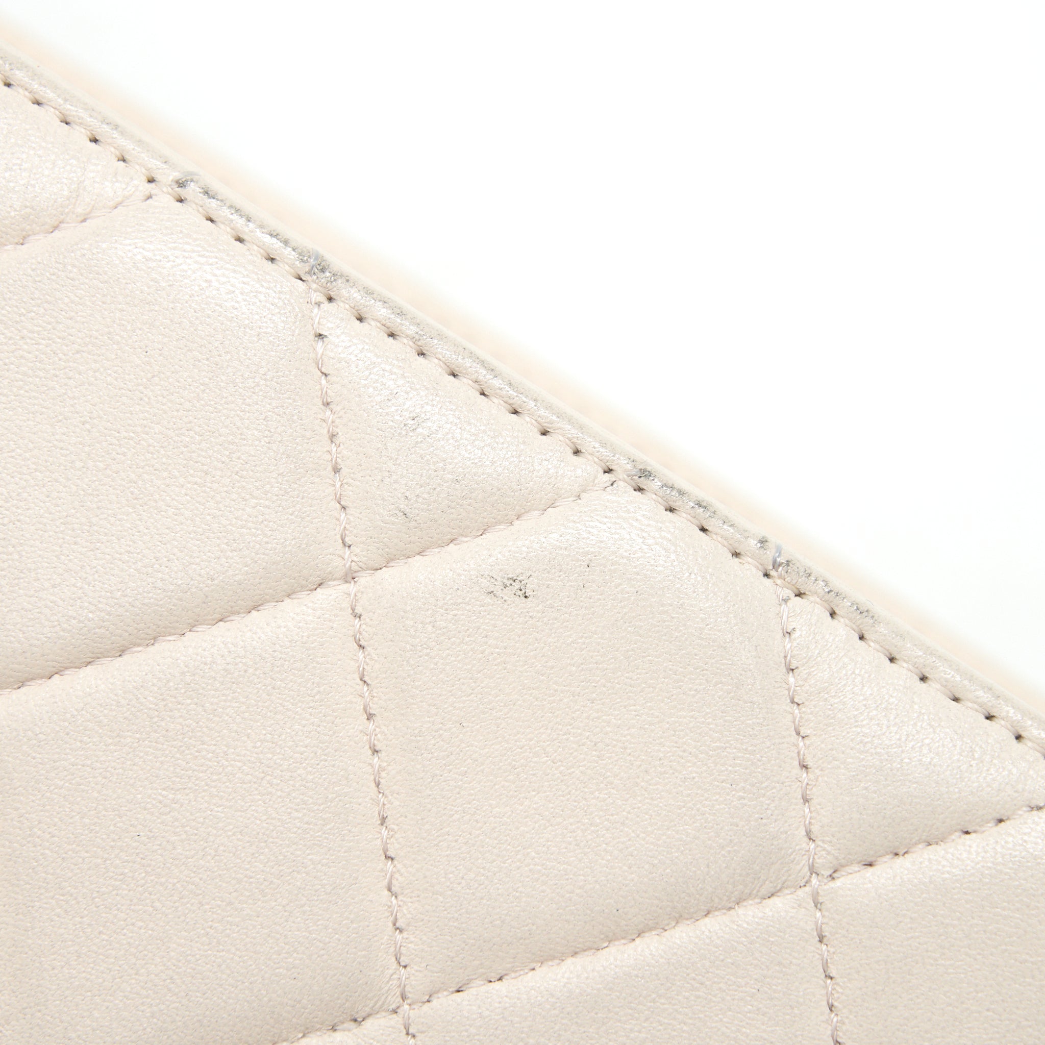 CHANEL CC LOGO FLAP BAG WITH CHAIN QUILTED LAMBSKIN IVORY WHITE