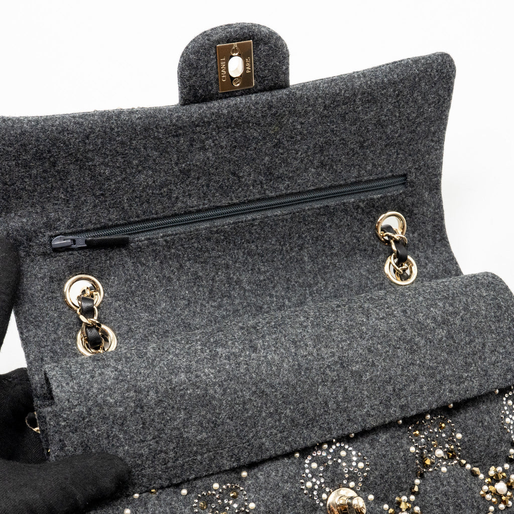 CHANEL 21A PEARL STRASS CRYSTAL MEDIUM CLASSIC DOUBLE FLAP BAG FABRIC GREY LGHW