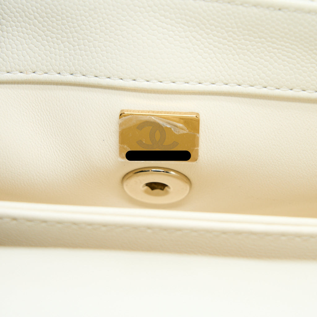CHANEL SMALL COCO HANDLE CAVIAR WHITE LGHW (MICROCHIP)