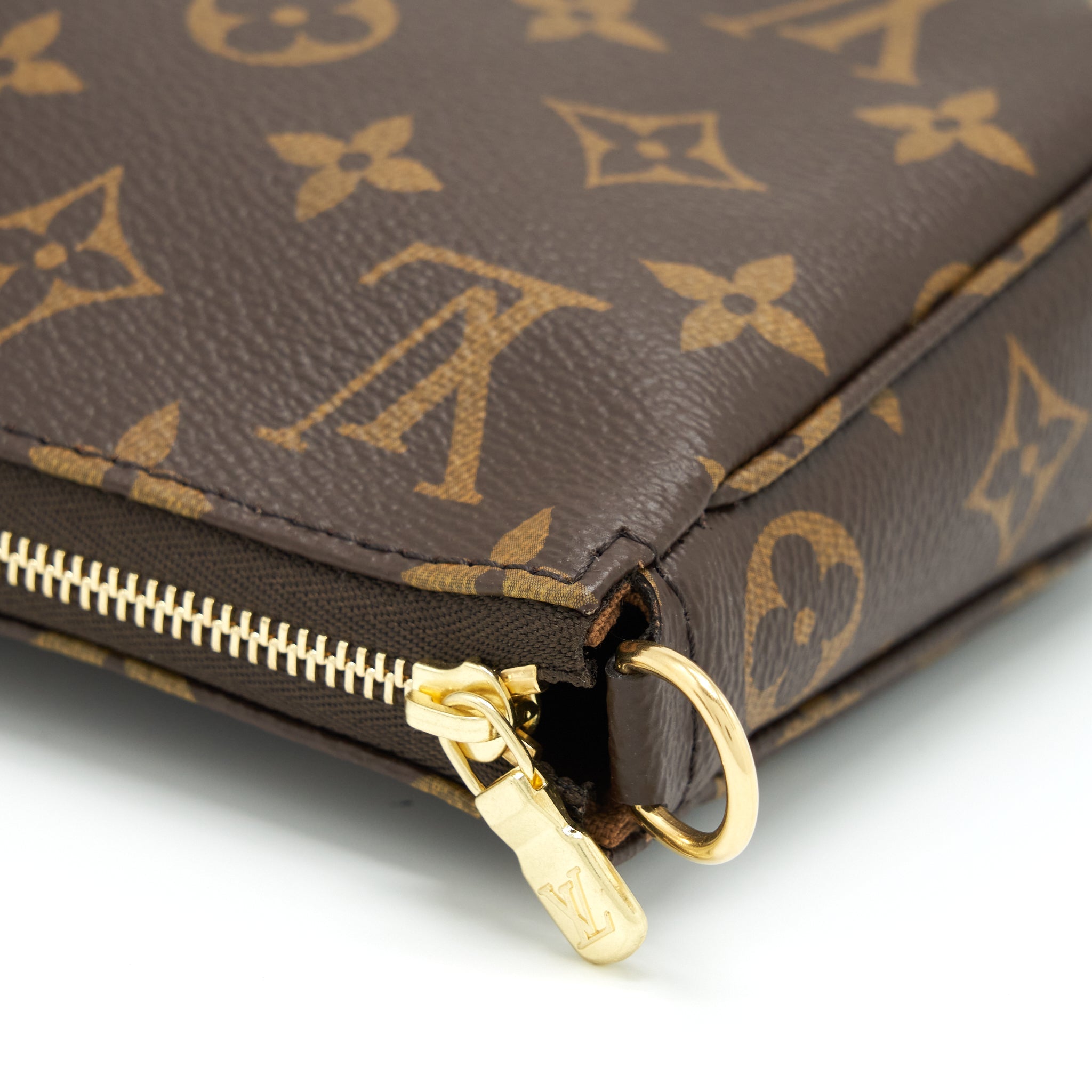 LOUIS VUITTON POCHETTE ACCESSORIES MONOGRAM CANVAS GHW