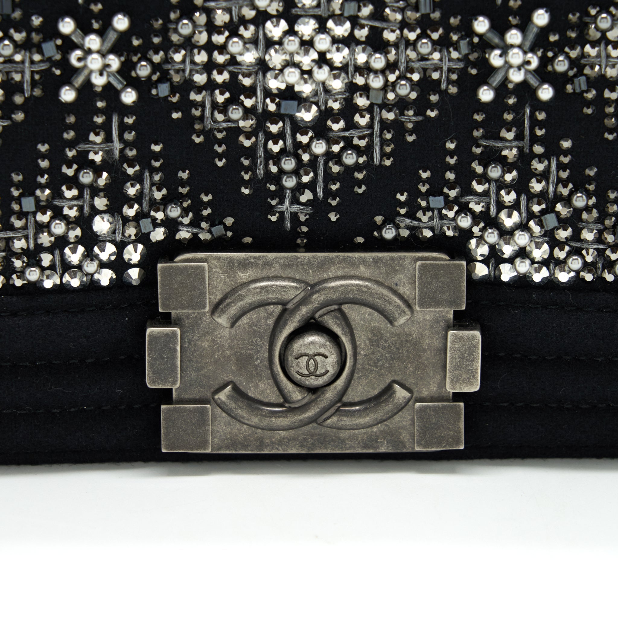 CHANEL 19B MEDIUM BOY FLAP BAG LIMITED EDITION FABRIC BLACK RUTHENIUM SILVER HARDWARE