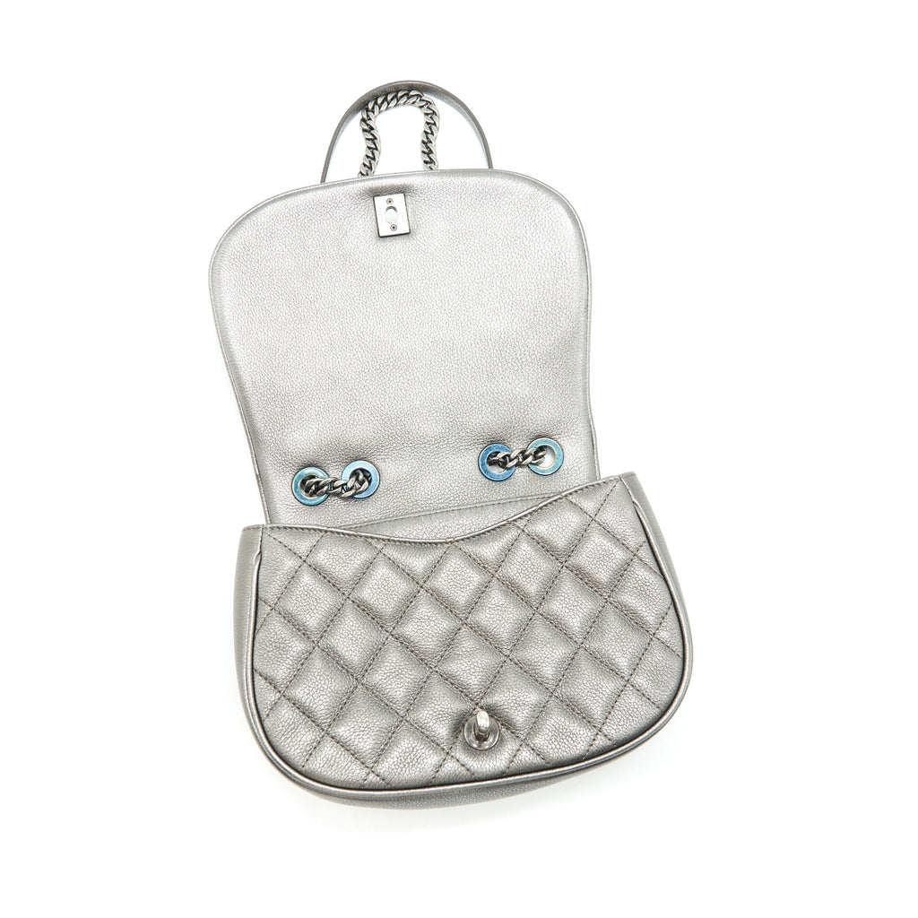 CHANEL CC LOGO QUILTED CALFSKIN FLAP BAG IN METALLIC DARK GREY