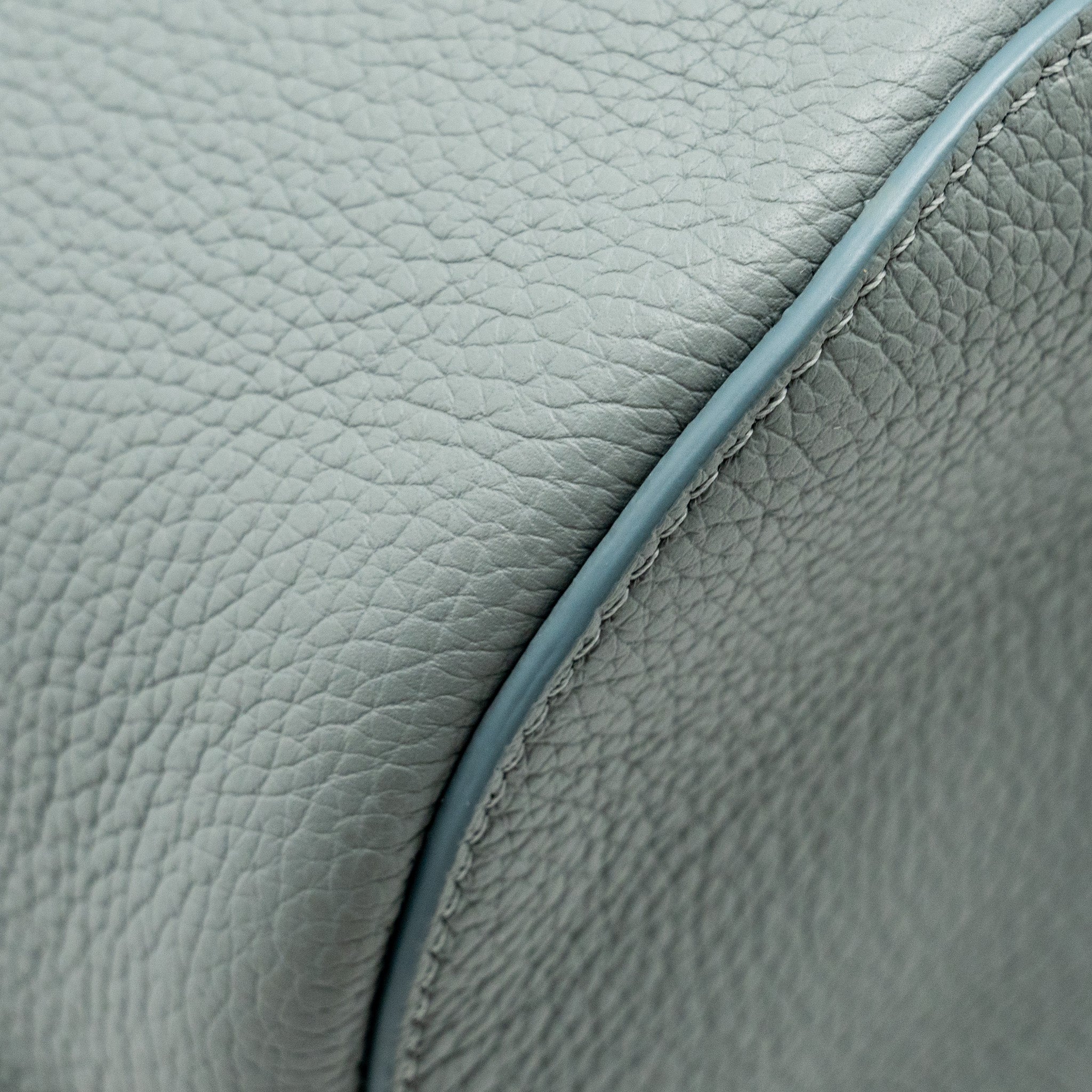 CELINE NANO BUCKET BIG BAG GRAINED CALFSKIN STORM SHW