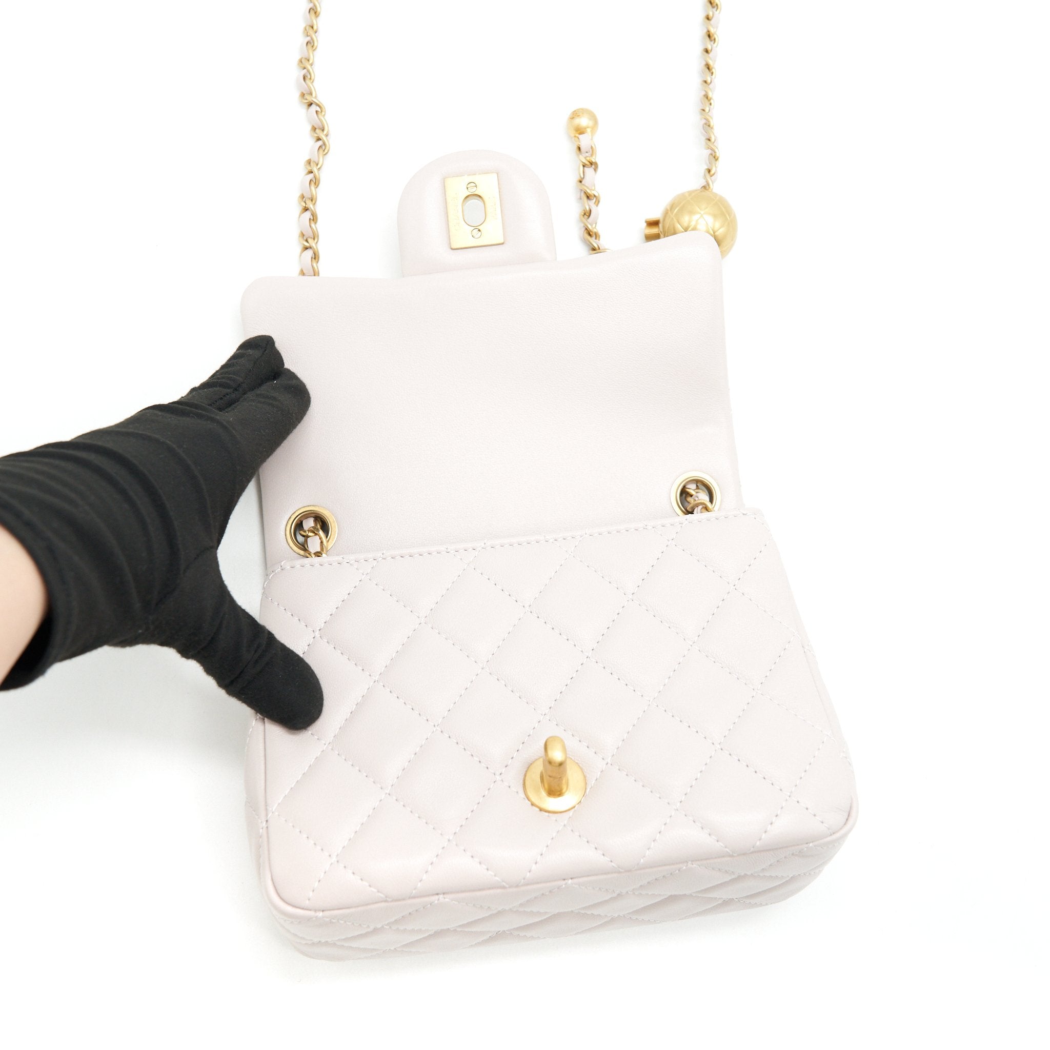 CHANEL 21B LILAC/ LIGHT PURPLE MINI PEARL CRUSH SQUARE FLAP BAG
