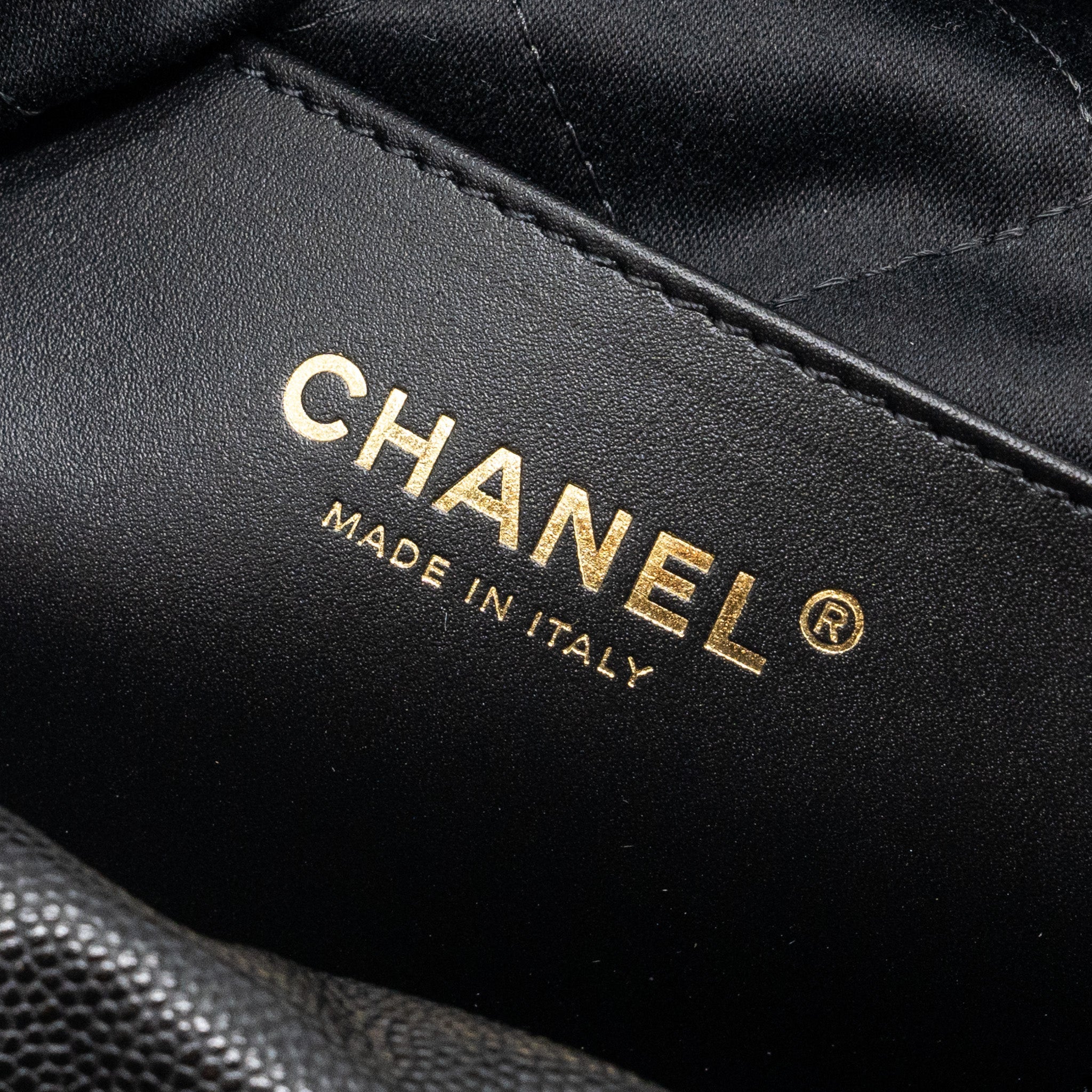 CHANEL MINI 22 BAG CAVIAR BLACK GHW (MICROCHIP)