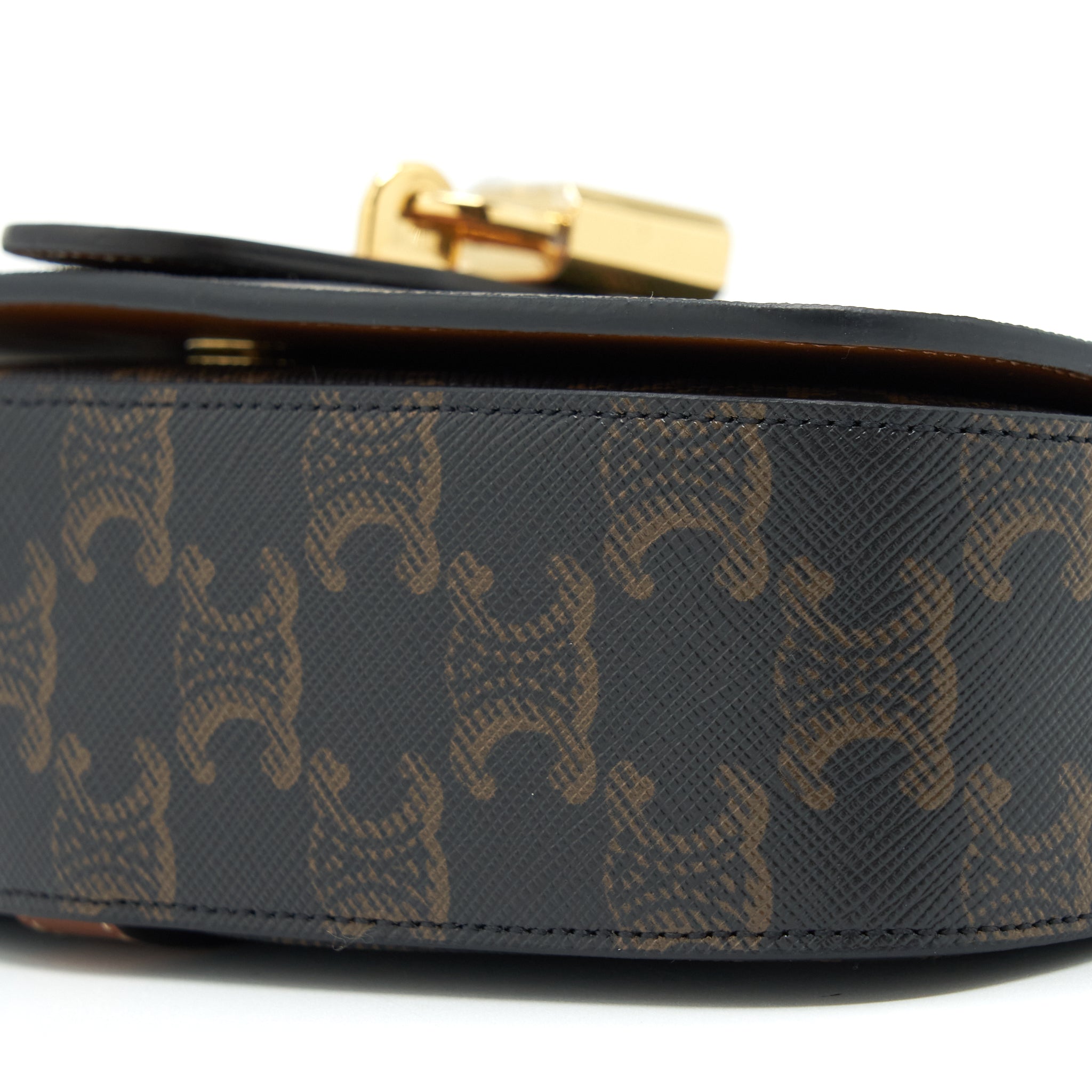 CELINE CLUTCH ON STRAP IN TRIUMPHED CANVAS/CALFSKIN TAN GHW