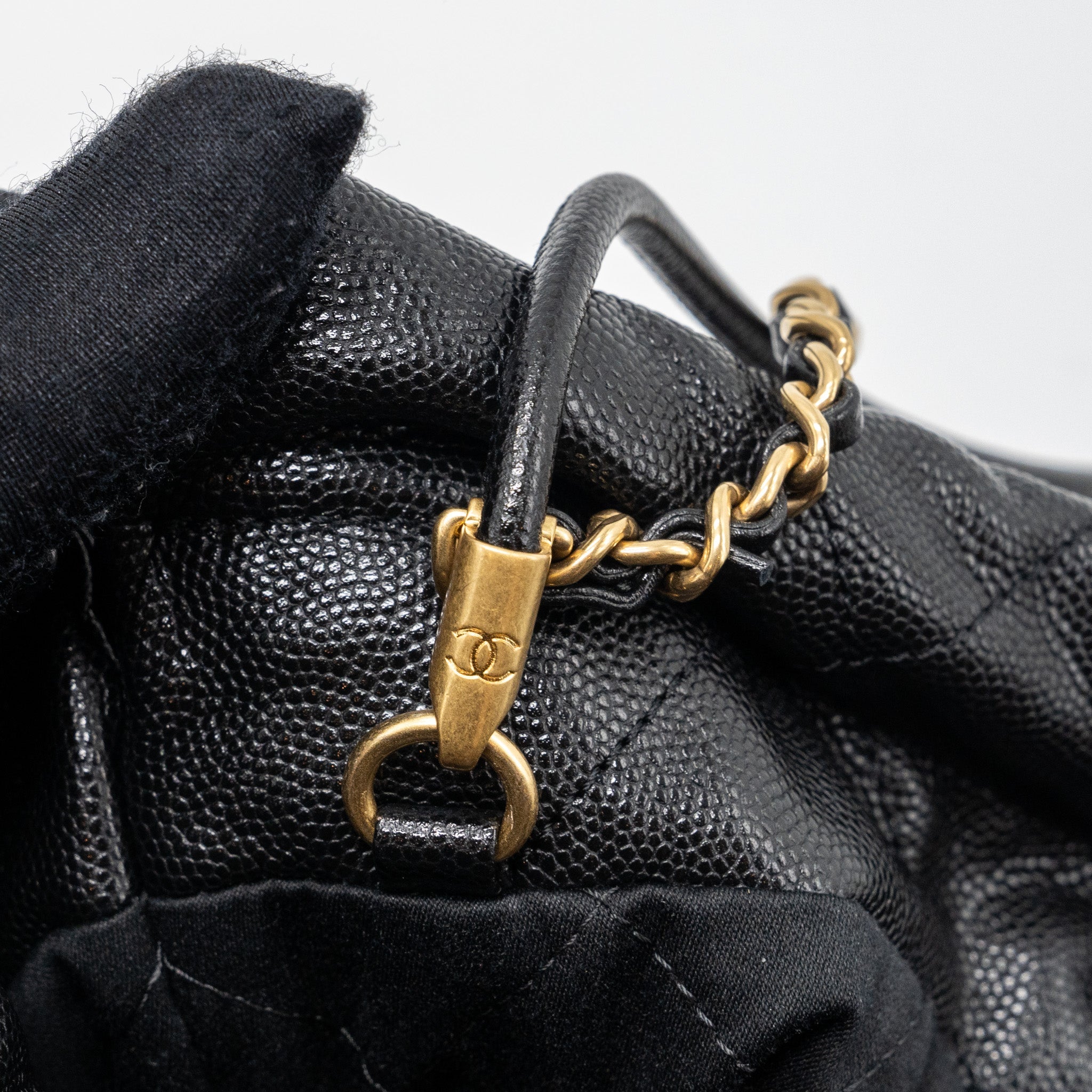 CHANEL MINI 22 BAG CAVIAR BLACK GHW (MICROCHIP)