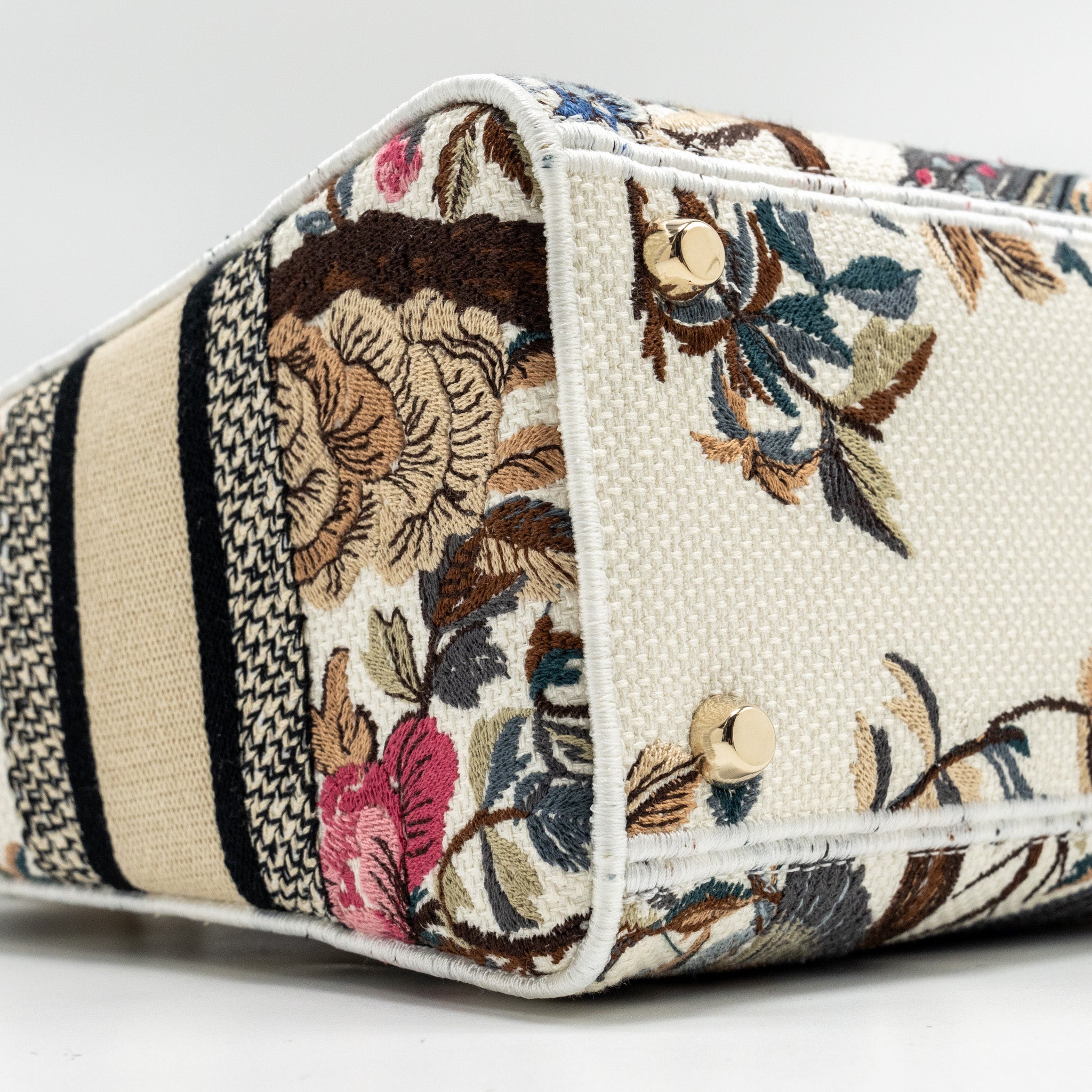 DIOR MEDIUM LADY D-LITE BAG EMBROIDERY WHITE/MULTICOLOR LGHW
