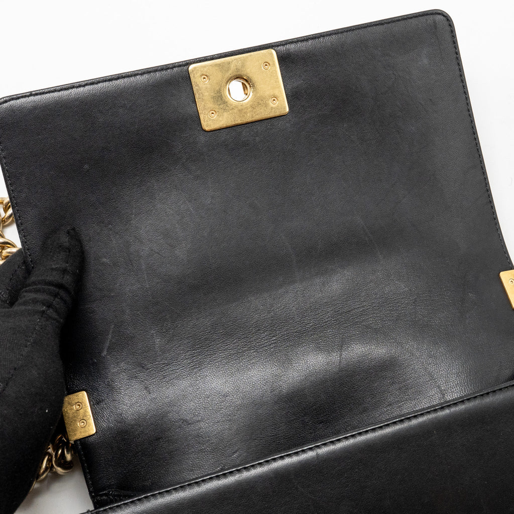 CHANEL MEDIUM BOY BAG LAMBSKIN BLACK GHW