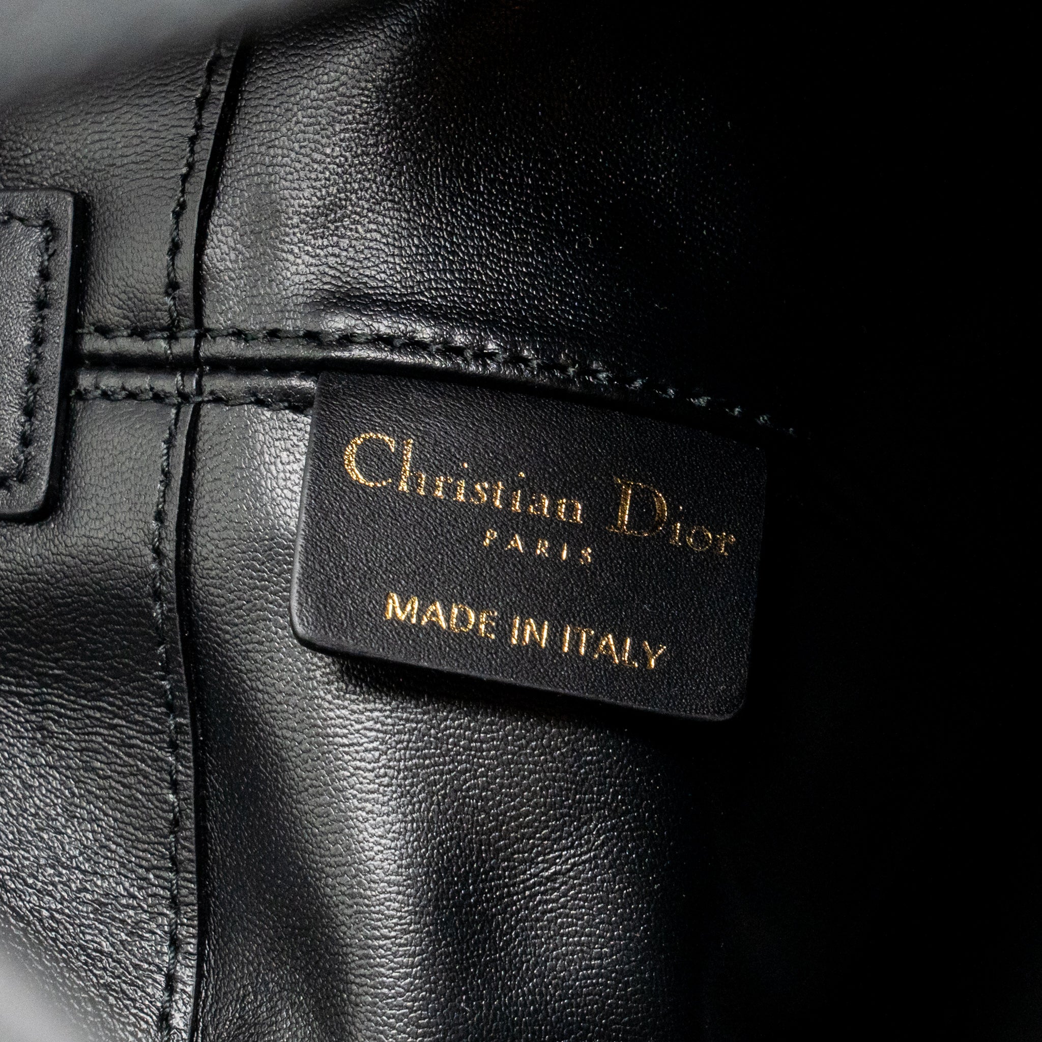 DIOR MEDIUM DIOR TOUJOURS TOTE BAG MACROCANNAGE CALFSKIN BLACK LGHW