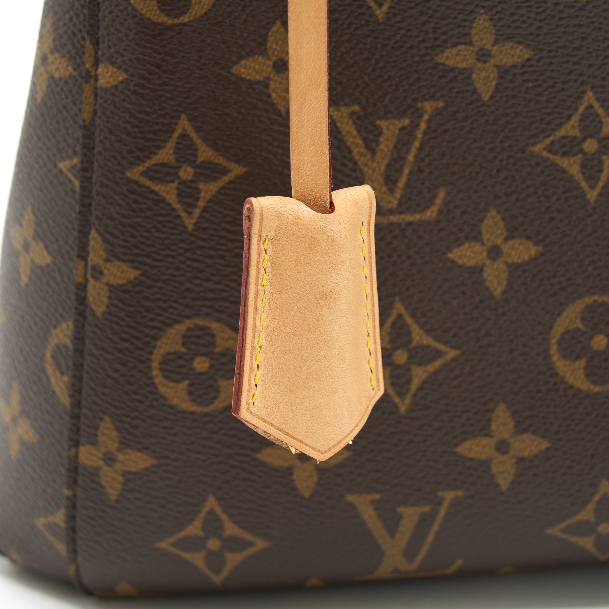 LOUIS VUITTON MONTAIGNE MM MONOGRAM CANVAS YEAR 2016