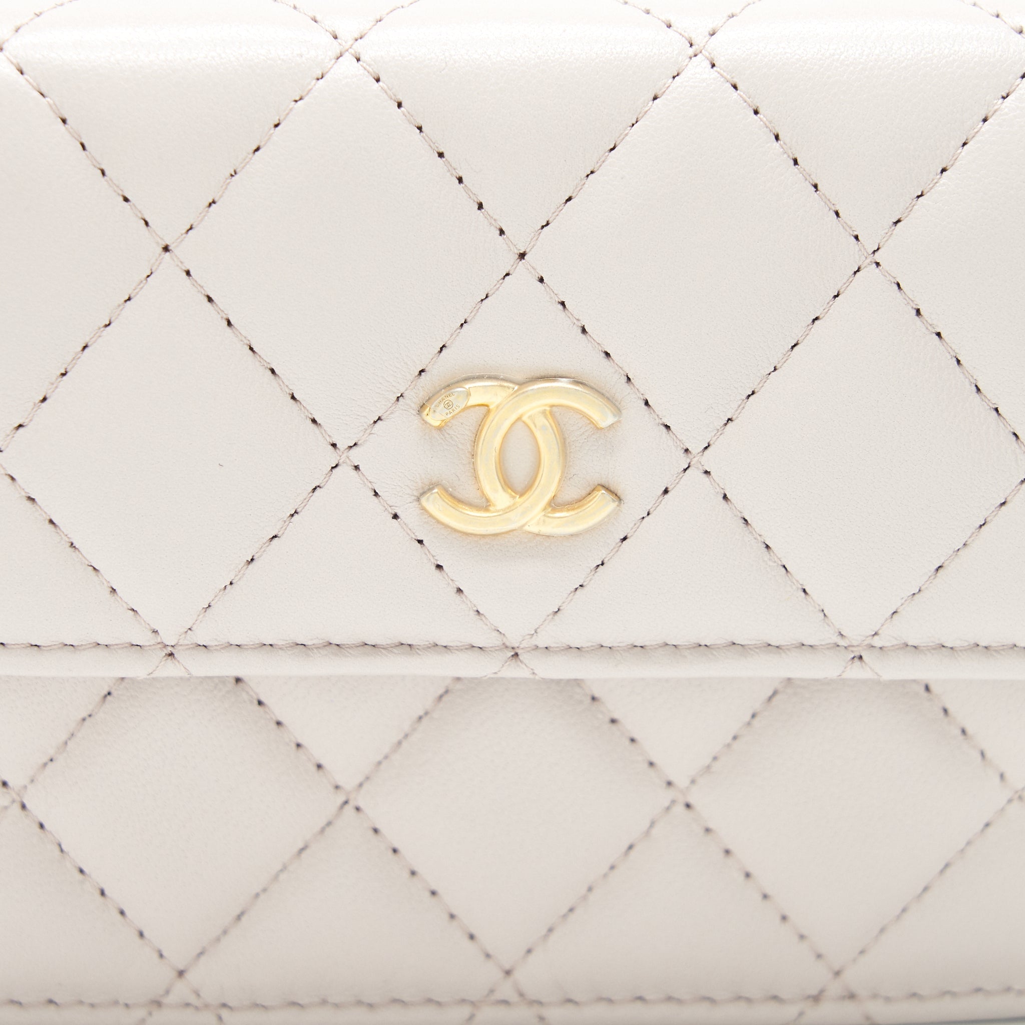 CHANEL 21B LILAC/ LIGHT PURPLE PEARL CRUSH MINI BELT BAG