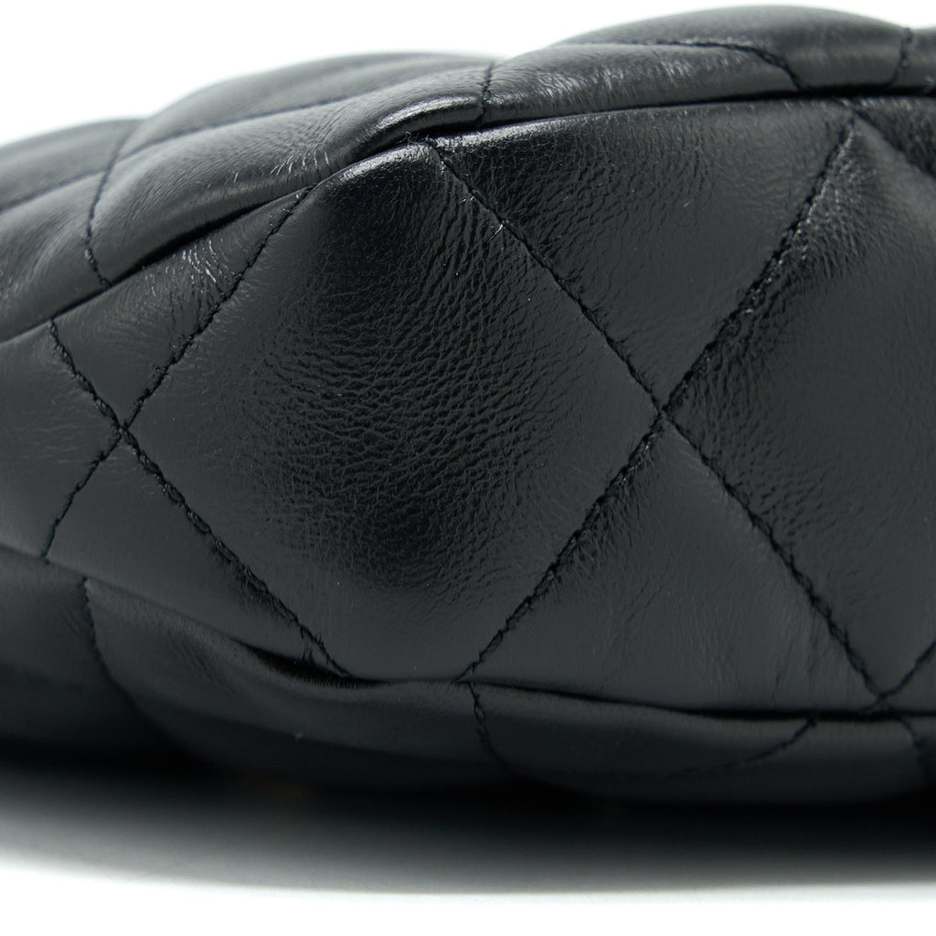 CHANEL 22K HOBO SHOULDER BAG LAMBSKIN BLACK GHW (MICROCHIP)