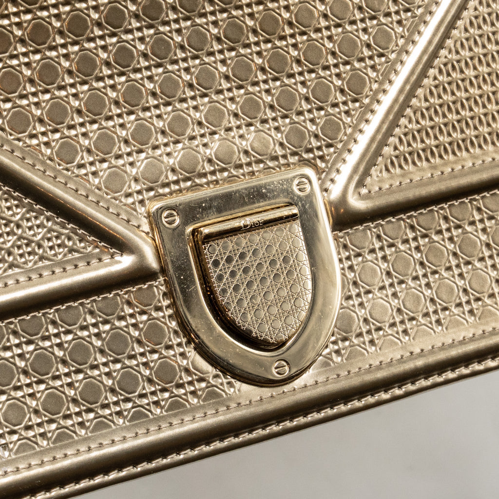 DIOR MEDIUM DIORAMA METALLIC CALFSKIN LIGHT GOLD WITH LGHW