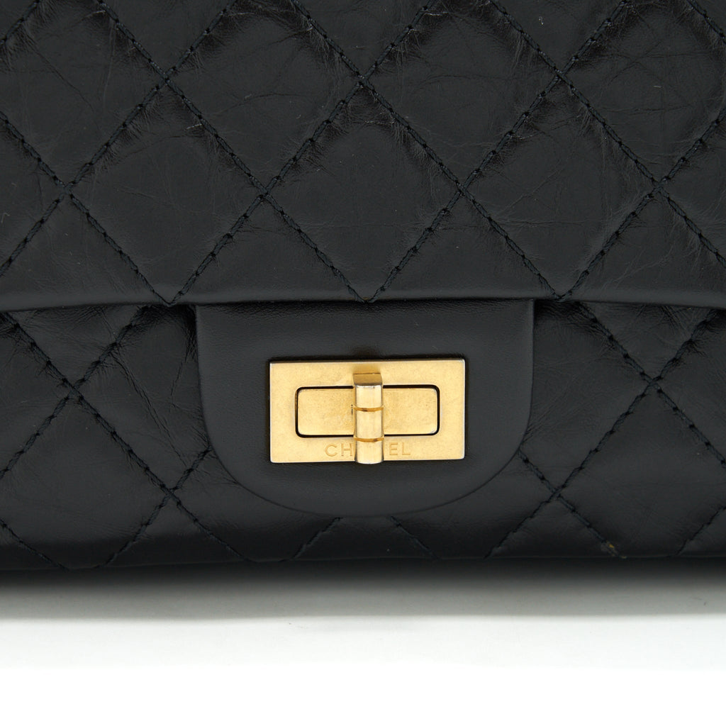 CHANEL REISSUE 2.55 225 CALFSKIN BLACK GHW