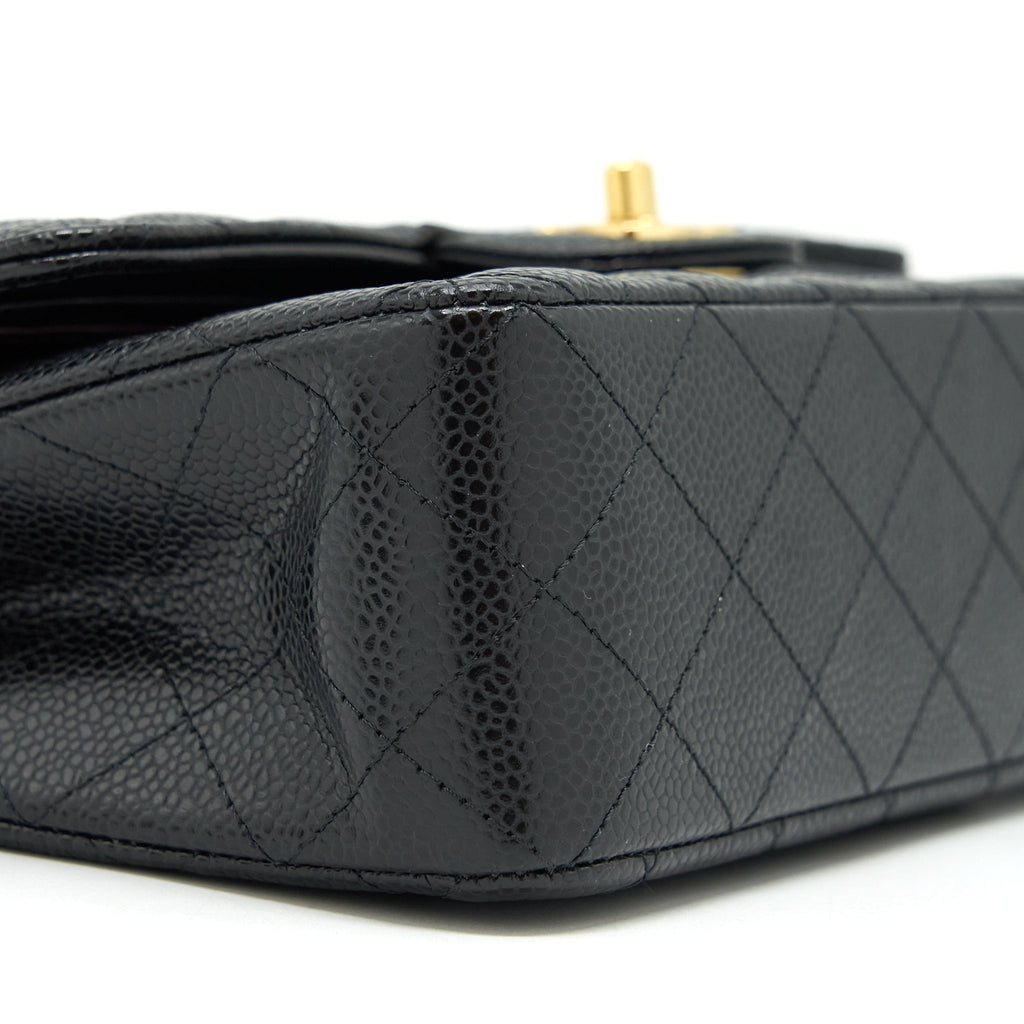 CHANEL SMALL CLASSIC DOUBLE FLAP CAVIAR BLACK GHW (MICROCHIP)
