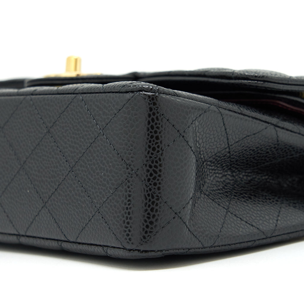 CHANEL SMALL CLASSIC DOUBLE FLAP CAVIAR BLACK GHW (MICROCHIP)