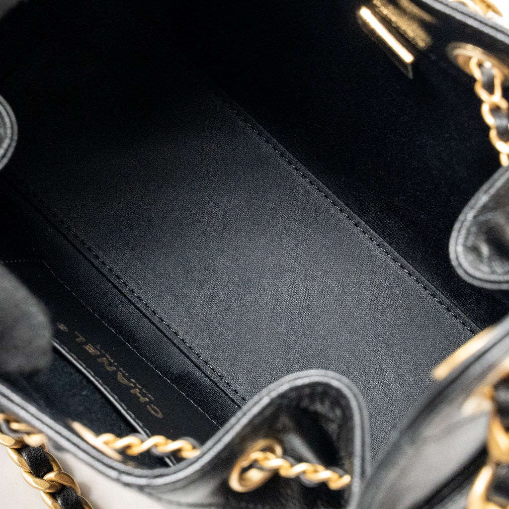 CHANEL MINI 25 BAG CAVIAR BLACK GHW (MICROCHIP)