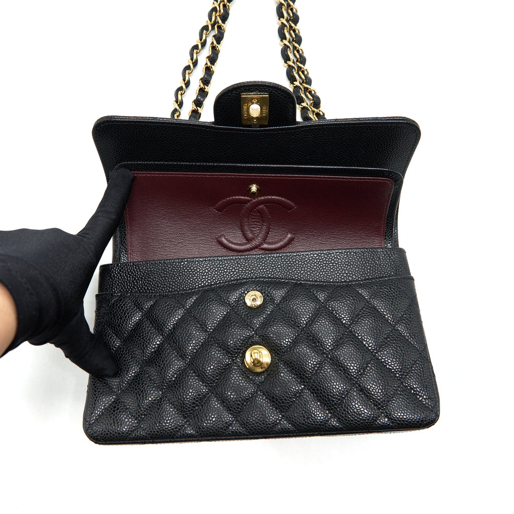 CHANEL SMALL CLASSIC DOUBLE FLAP CAVIAR BLACK GHW (MICROCHIP)