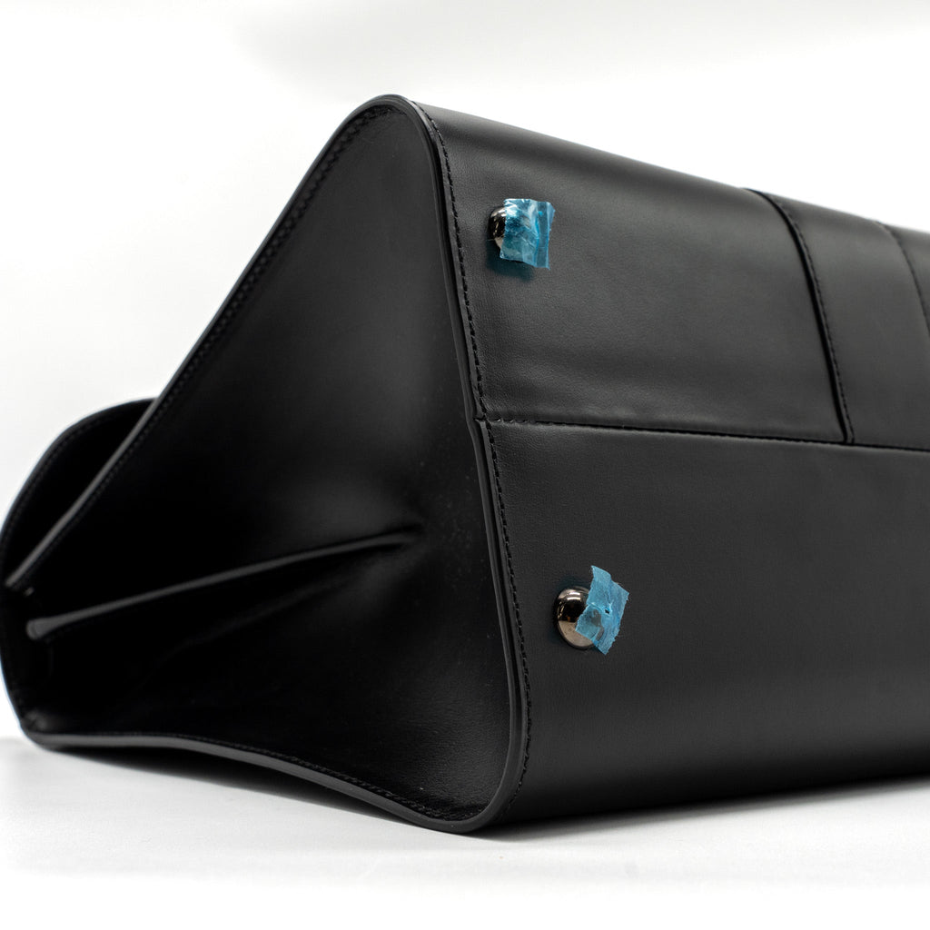 DELVAUX L’HUMOUR BRILLIANT CECI N’EST PAS UN DELVAUX BAG BOX CALFSKIN BLACK SHW