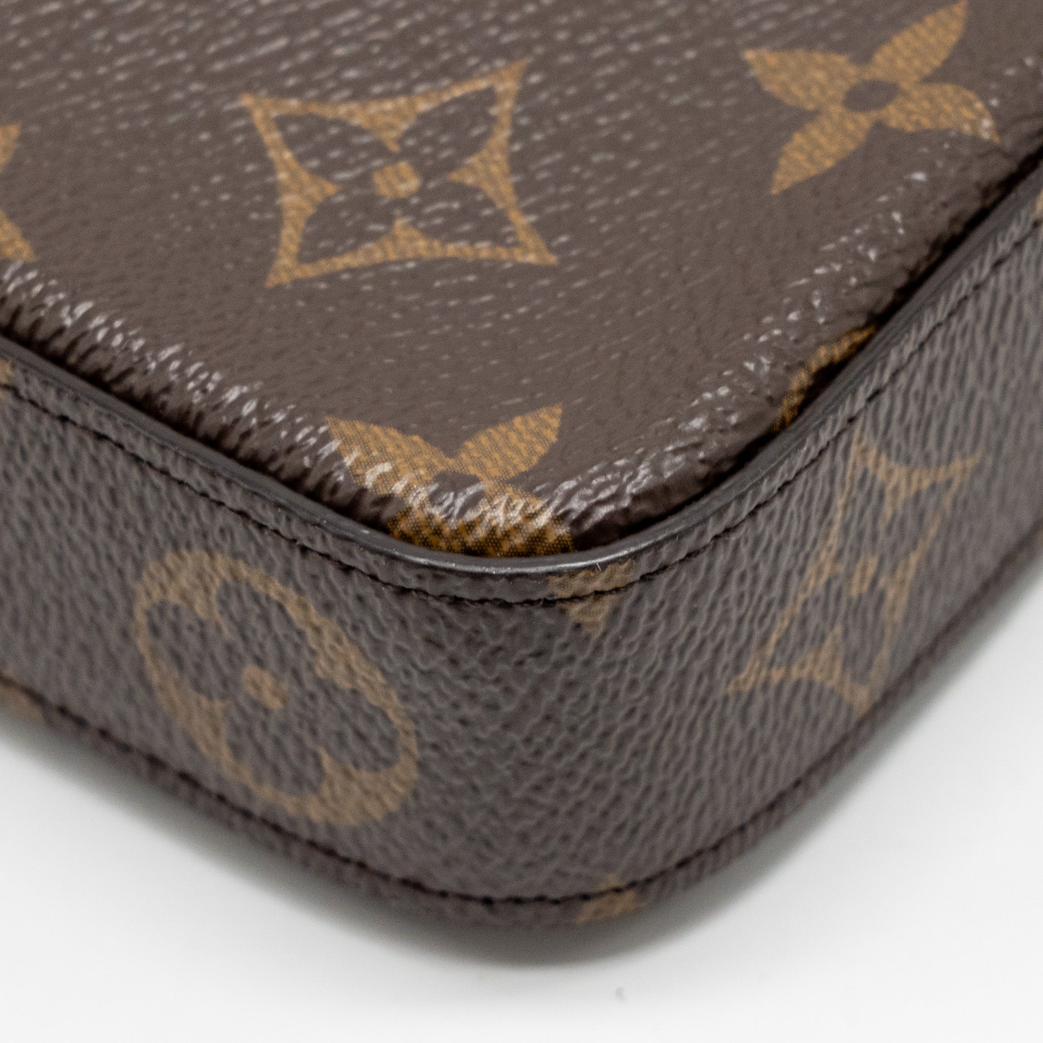 LOUIS VUITTON FELICIE POCHETTE MONOGRAM CANVAS GHW