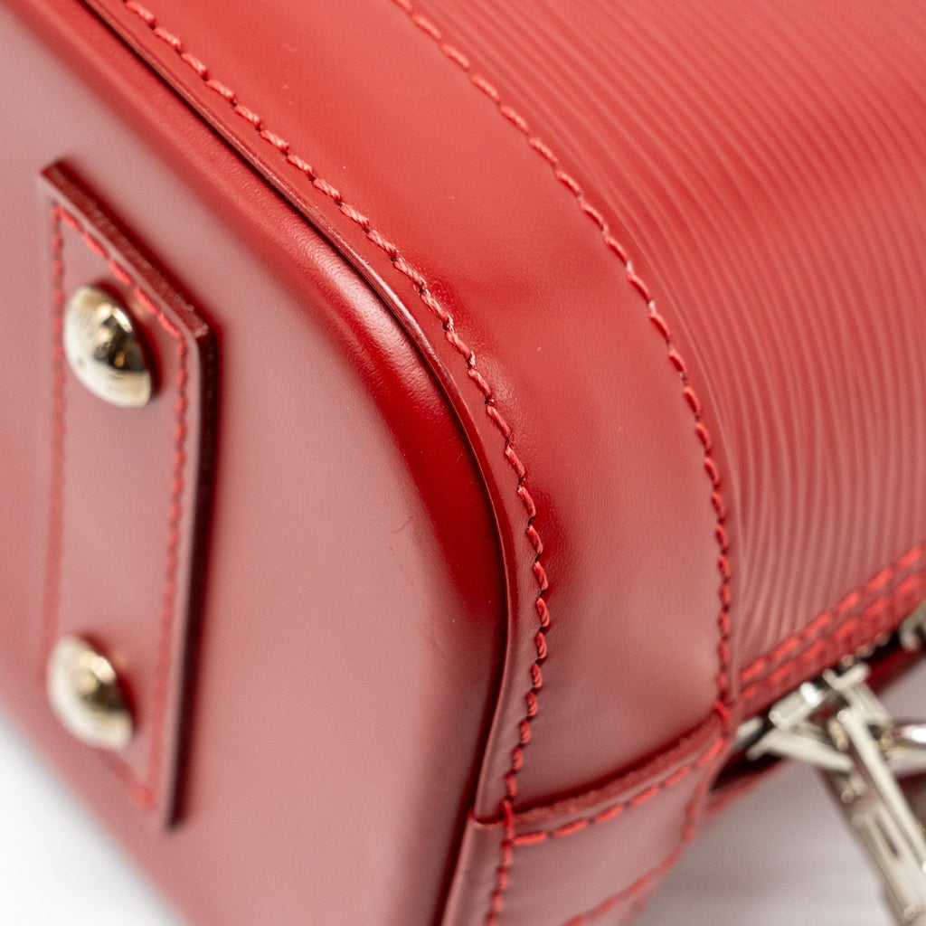 LOUIS VUITTON ALMA BB EPI RED SHW
