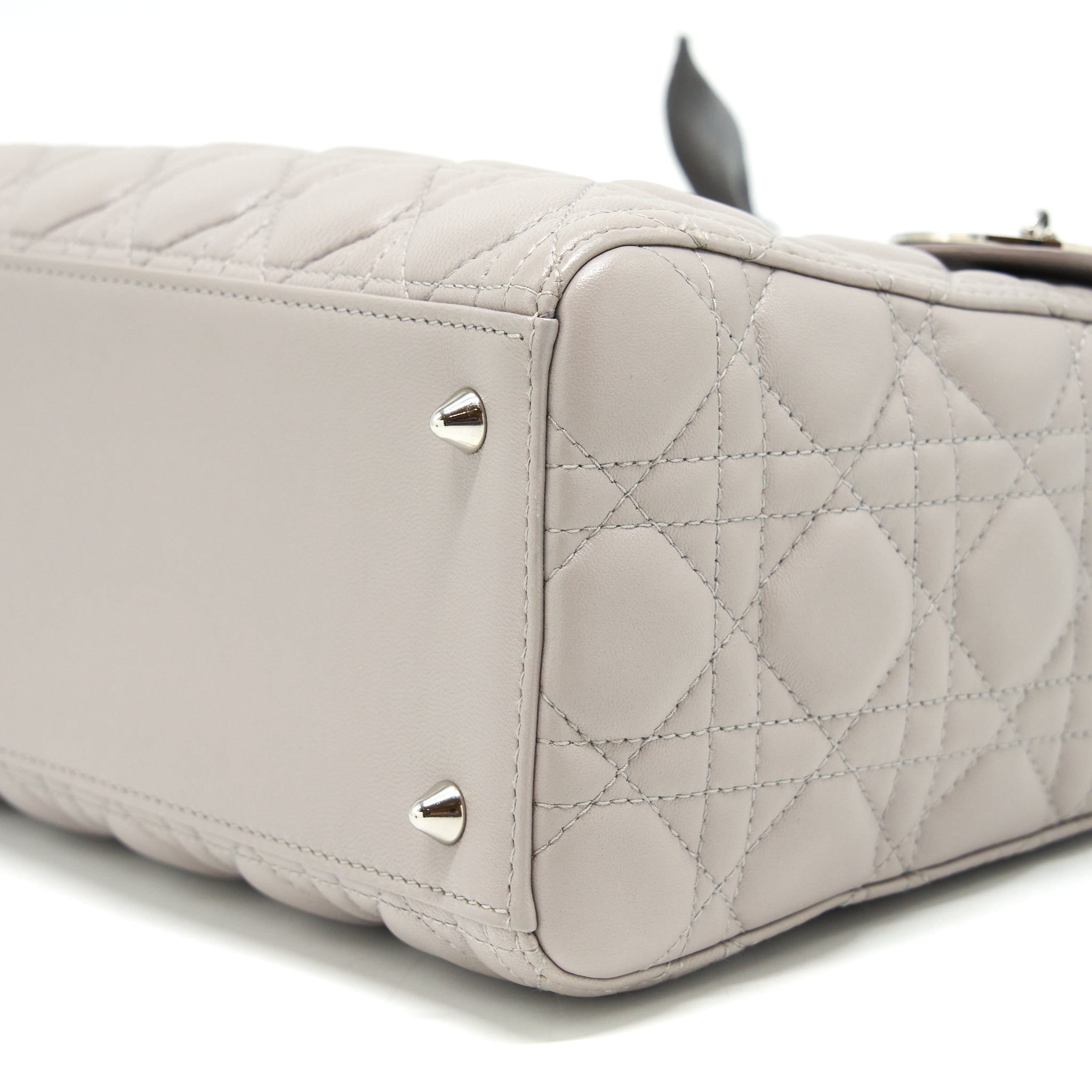 DIOR LADY DIOR MEDIUM LAMBSKIN GREY SHW WITH AN EXTRA TWILLY