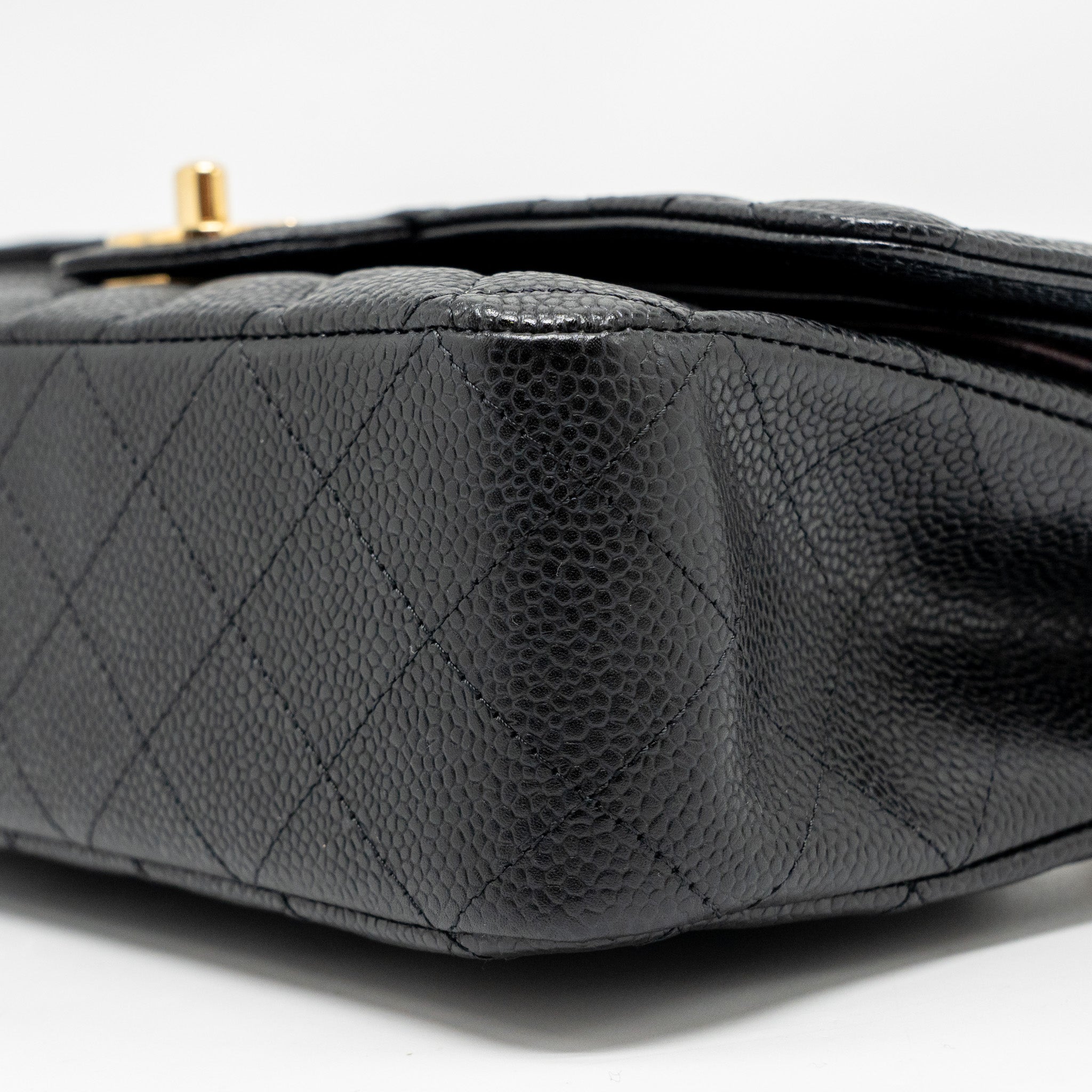CHANEL MEDIUM CLASSIC DOUBLE  FLAP BAG CAVIAR  BLACK GHW