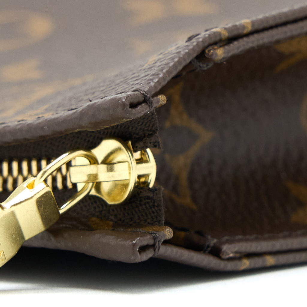 LOUIS VUITTON TOILETRY POCHETTE 26 MONOGRAM CANVAS GHW