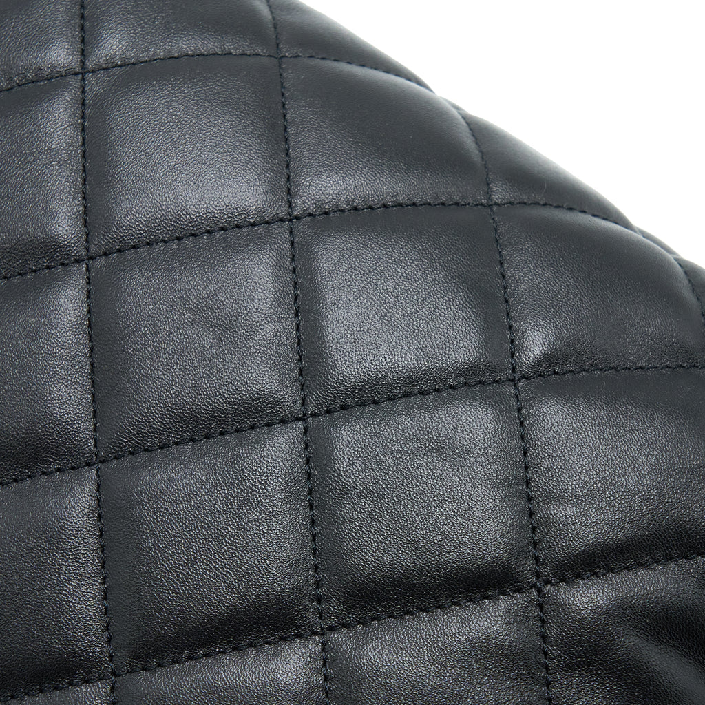 CHANEL 22B HOBO BAG LAMBSKIN BLACK GHW (MICROCHIP)