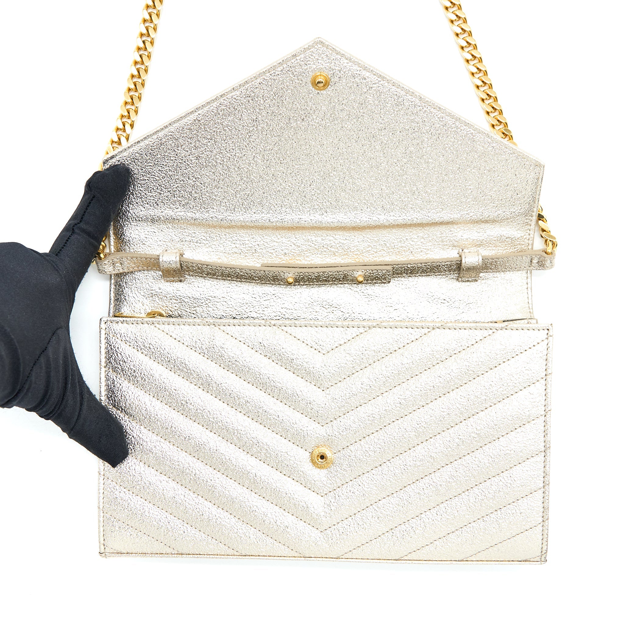 SAINT LAURENT/YSL ENVELOP CHAIN WALLET CALFSKIN GOLD GHW