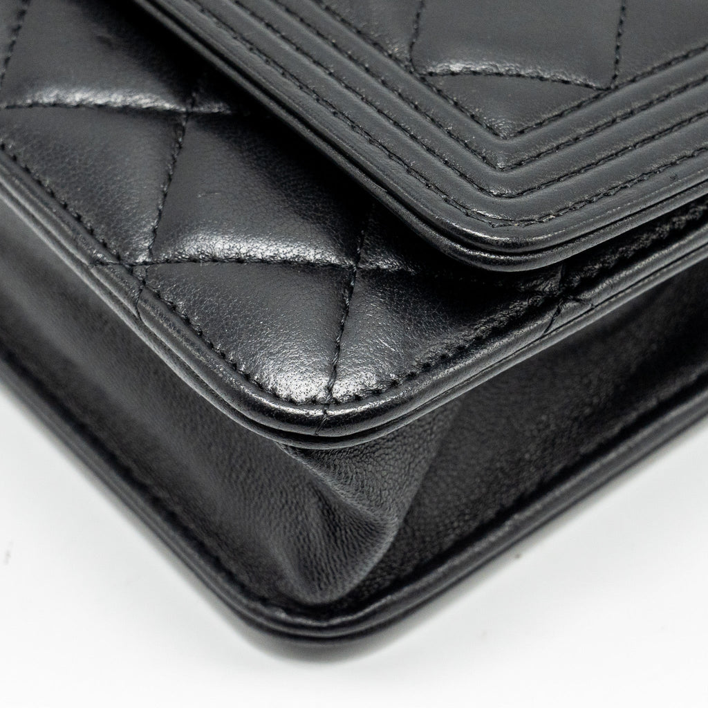 CHANEL BOY WALLET ON CHAIN LAMBSKIN BLACK GHW