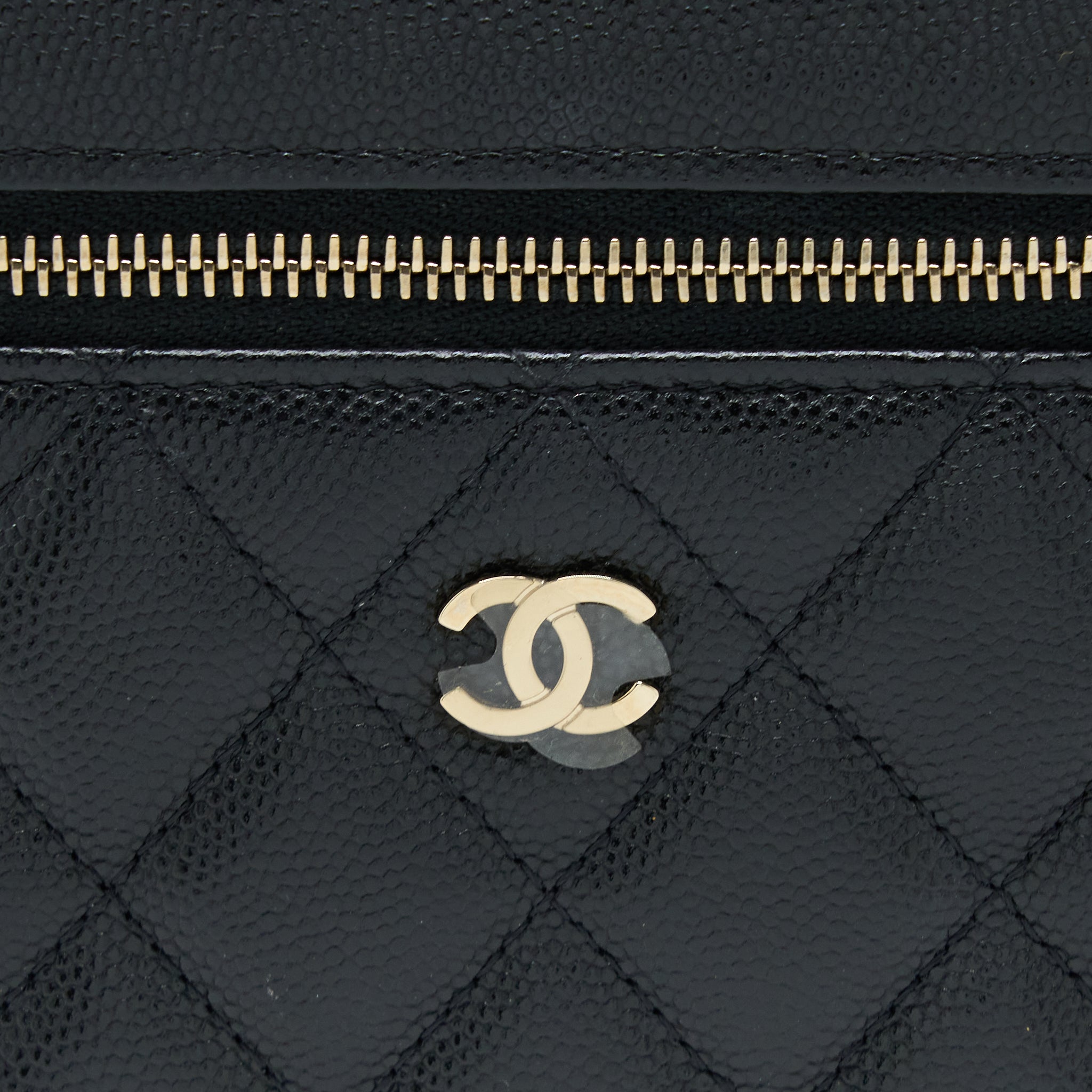 CHANEL TOP HANDLE VANITY CASE CAVIAR BLACK LGHW