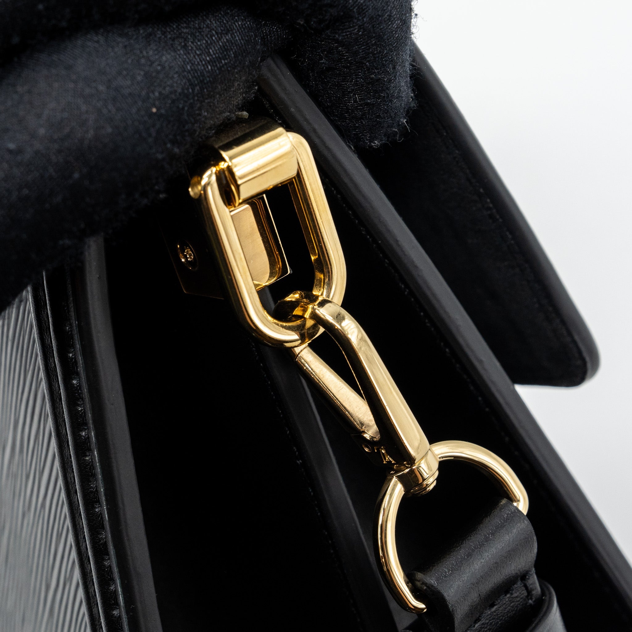 LOUIS VUITTON DAUPHINE MM EPI BLACK GHW (NEW VERSION)