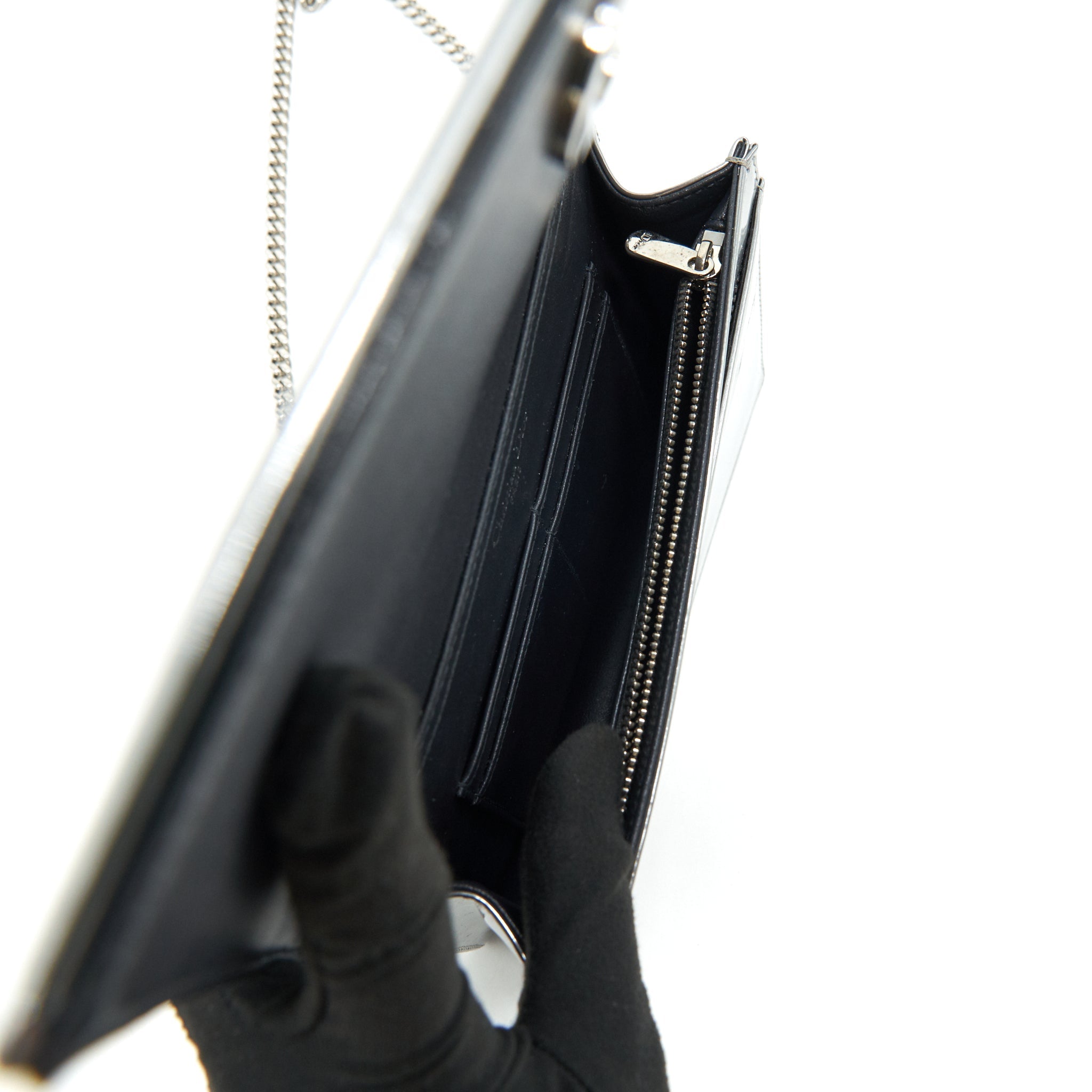 DIOR DIORAMA WALLET ON CHAIN IN SILVER